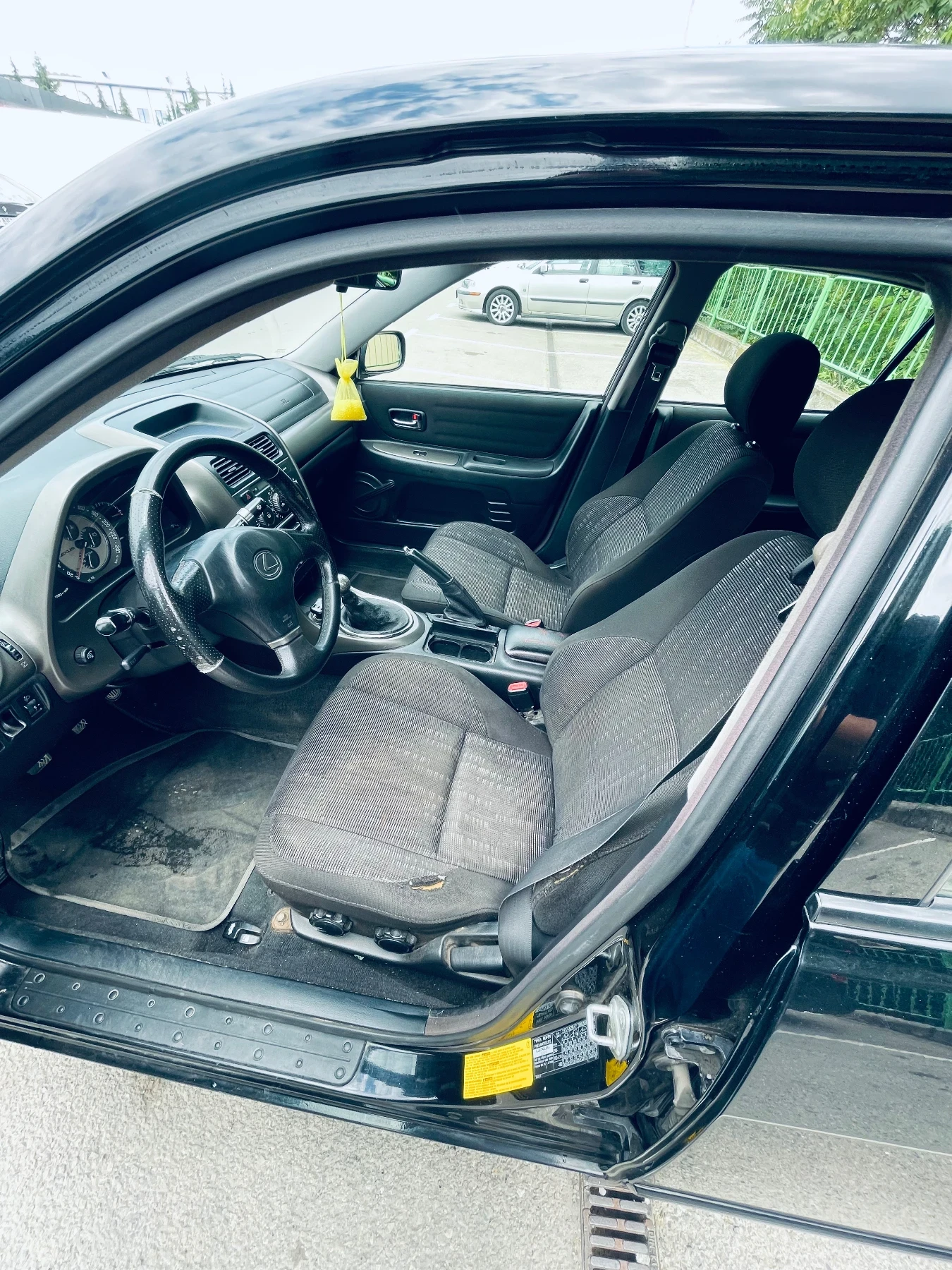 Lexus IS 200  - изображение 8