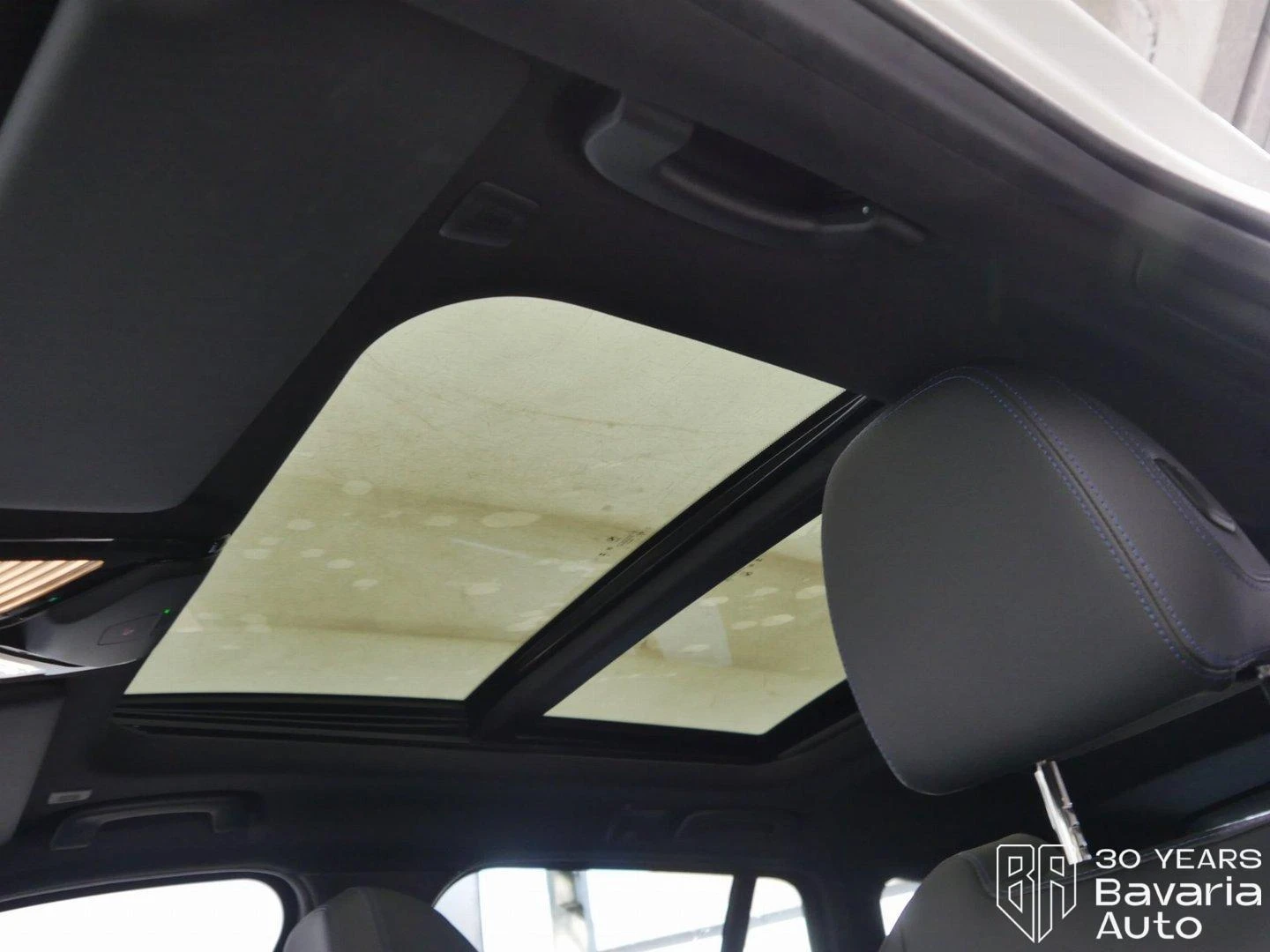 BMW 330 e Touring M Sport Paket Sportautomatic | Mobile.bg   9