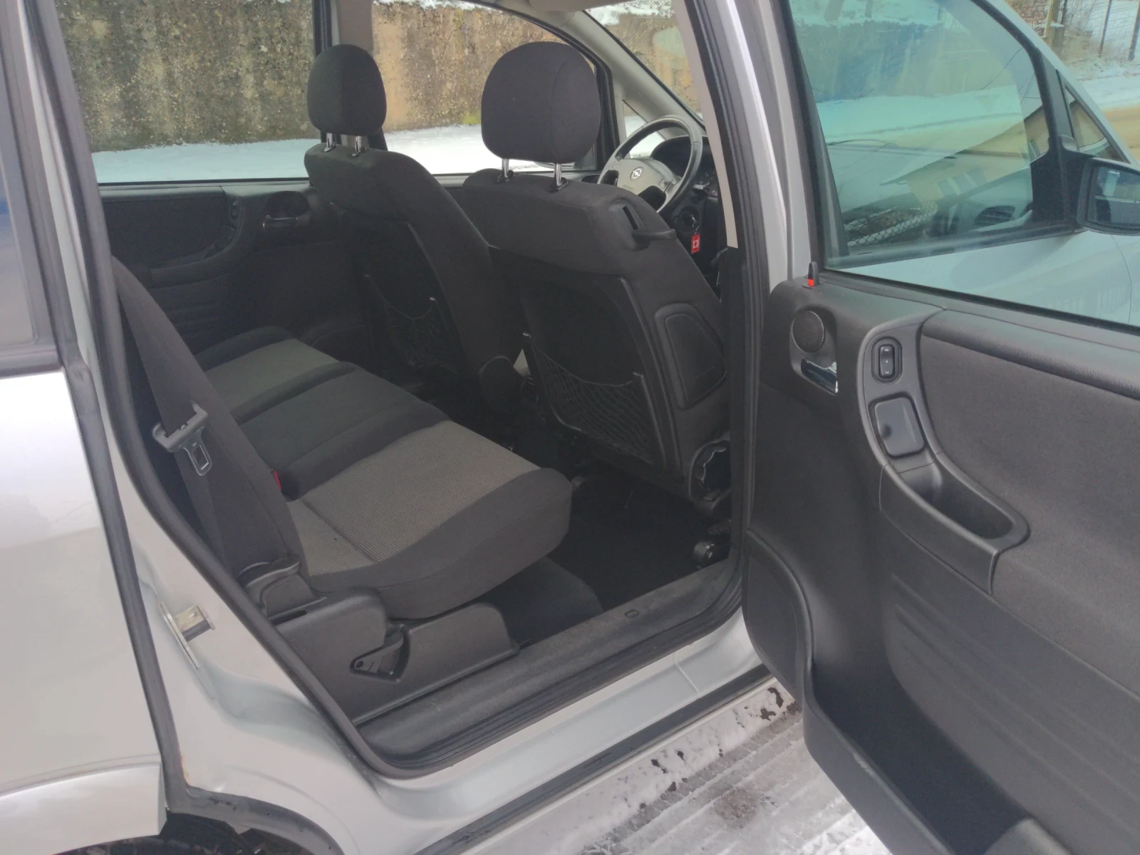 Opel Zafira  - изображение 8