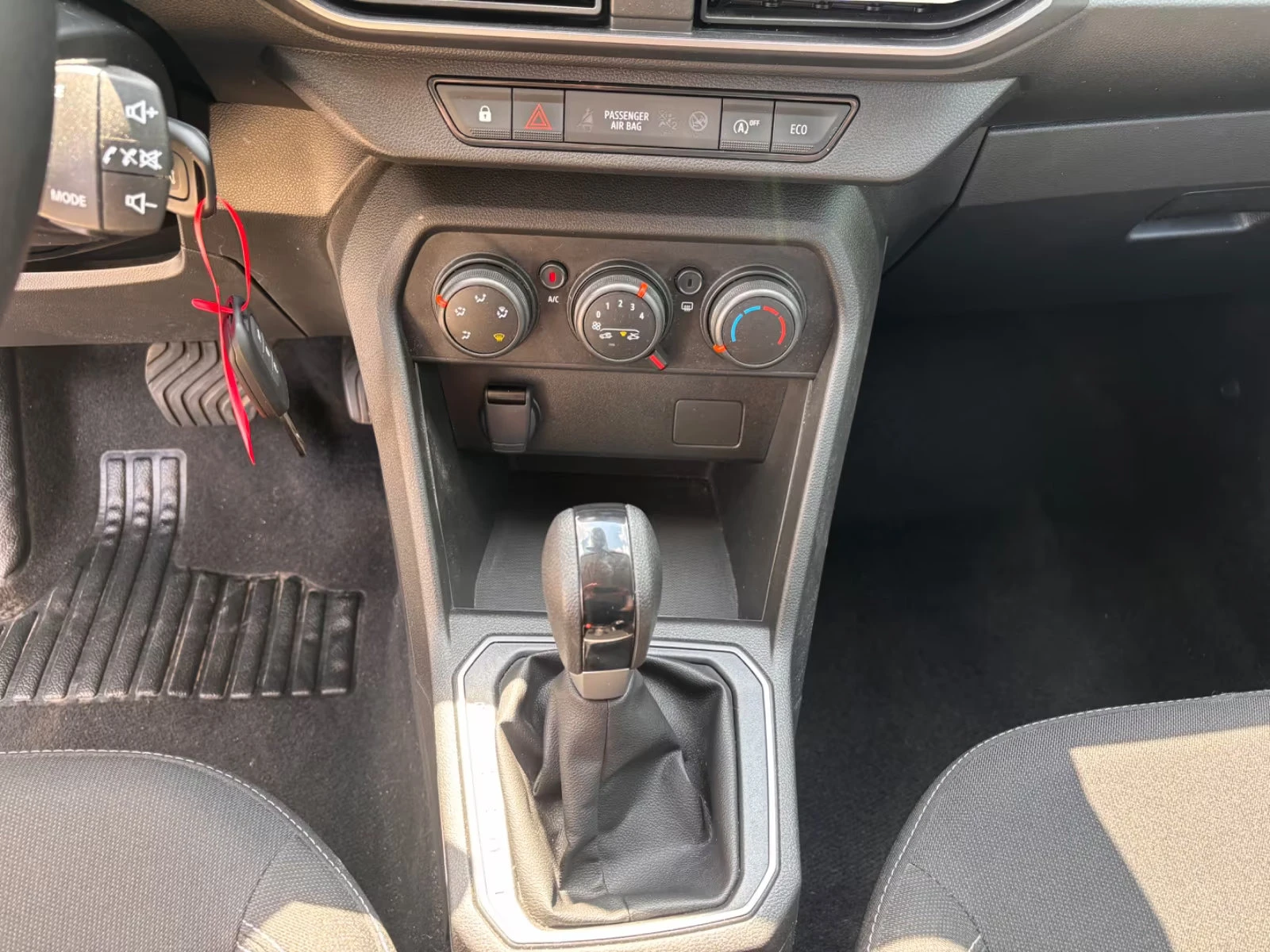 Dacia Sandero TCe90/91HP/EXPRESSION/AUTOMATIC/LED/L.ASSIST/826g | Mobile.bg � ����������� 11