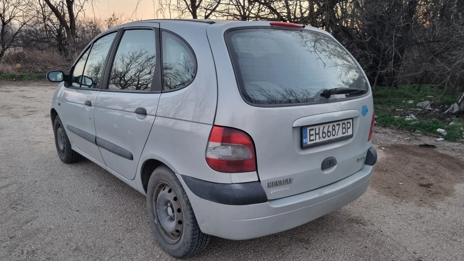 Renault Scenic, снимка 6 - Автомобили и джипове - 53893863