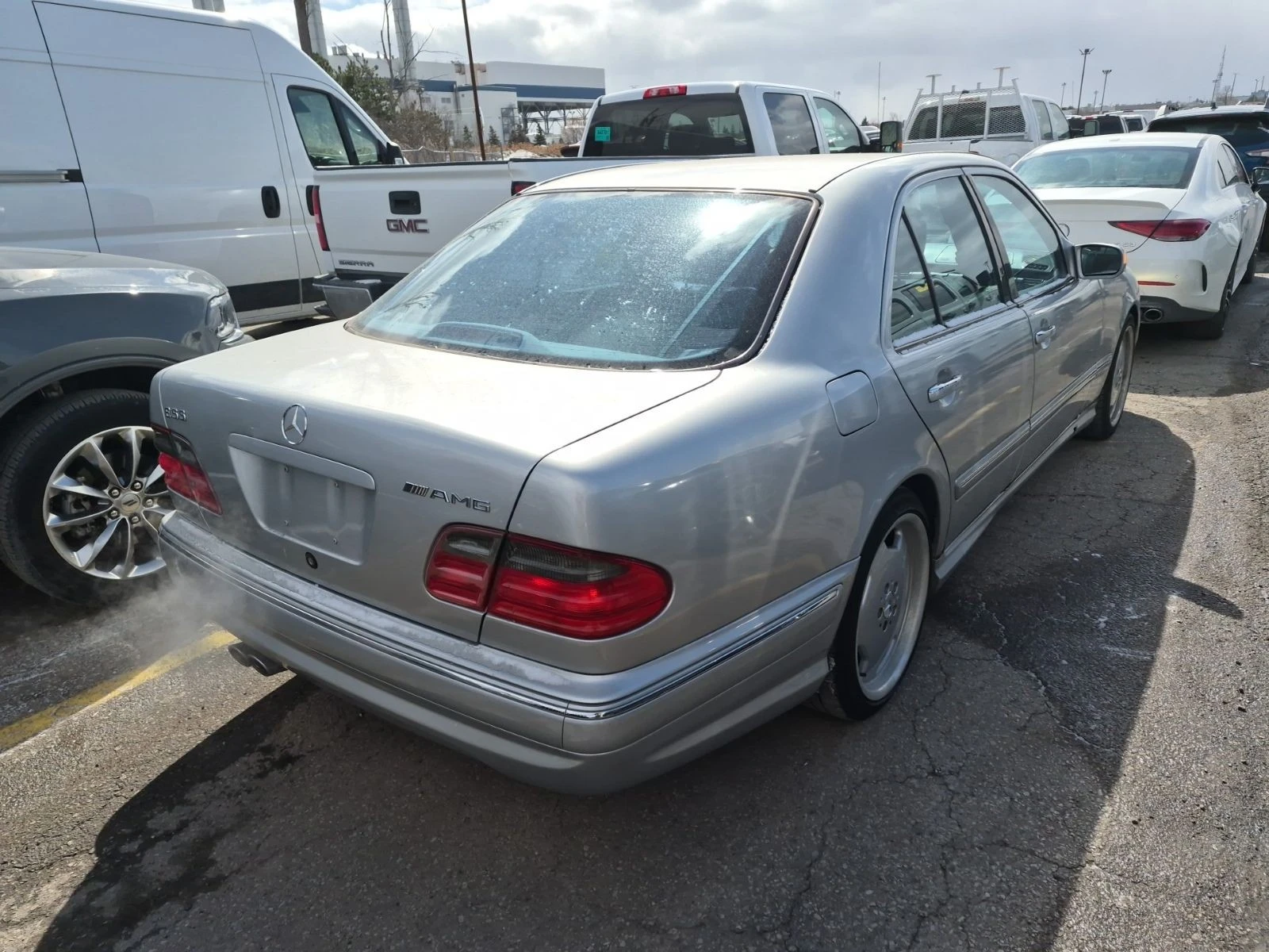 Mercedes-Benz E 55 AMG АВТО КРЕДИТ, снимка 3 - Автомобили и джипове - 53947818