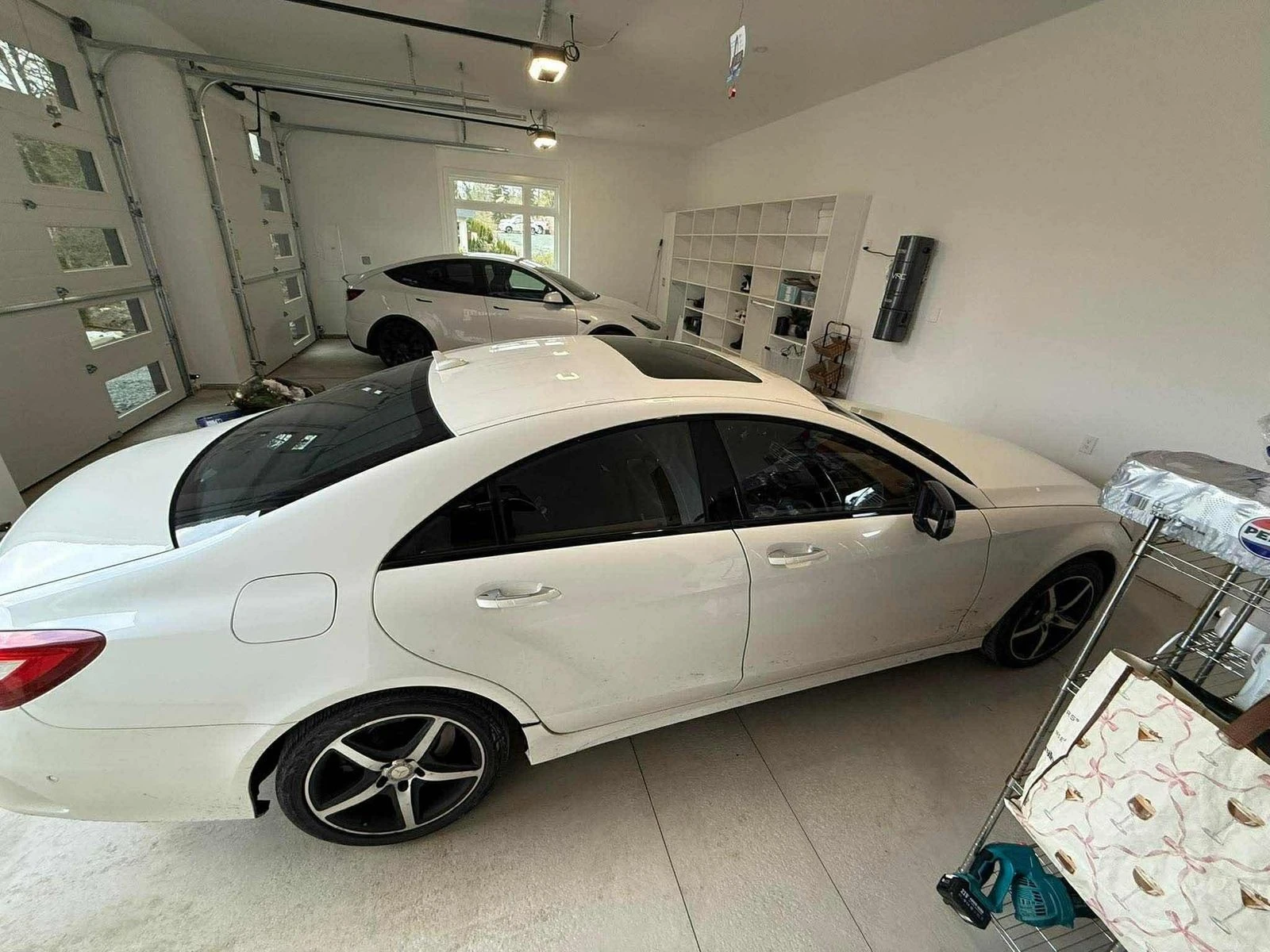 Mercedes-Benz CLS 500 РЕГИСТРАЦИЯ & ОБСЛУЖВАНЕ, снимка 4 - Автомобили и джипове - 54135949