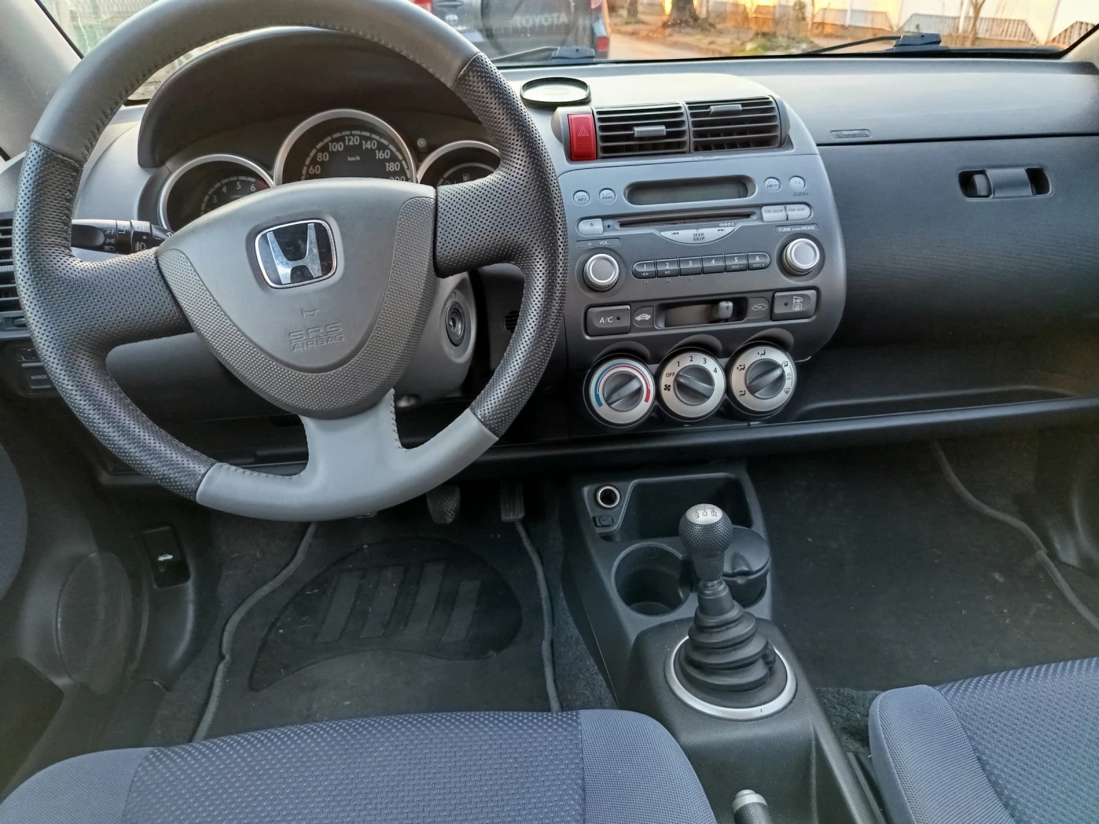 Honda Jazz 1.2 i. i-DSI, снимка 7 - Автомобили и джипове - 54167100