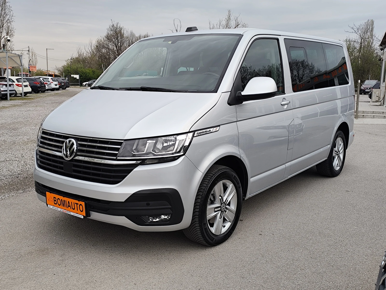 VW Multivan CARAVELLE* 2.0TDi* 9 MECTA* NAVI* EURO6D* 