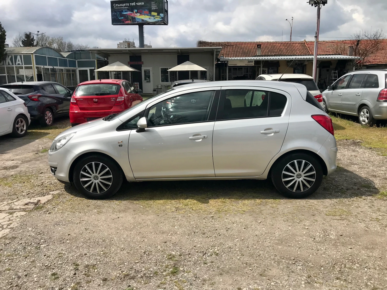 Opel Corsa 1.4i-87kc., снимка 4 - Автомобили и джипове - 54236160