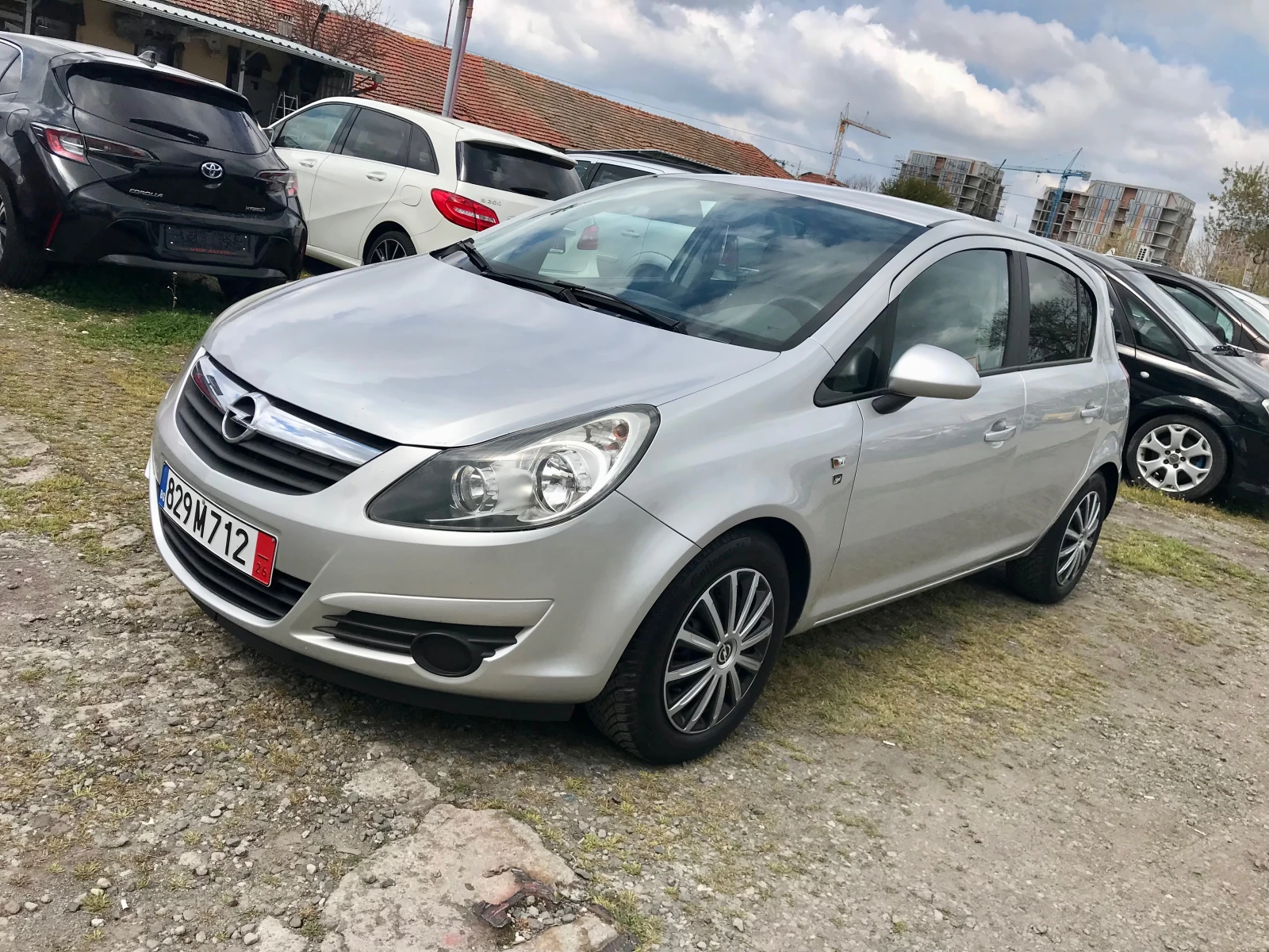 Opel Corsa 1.4i-87kc., снимка 3 - Автомобили и джипове - 54236160