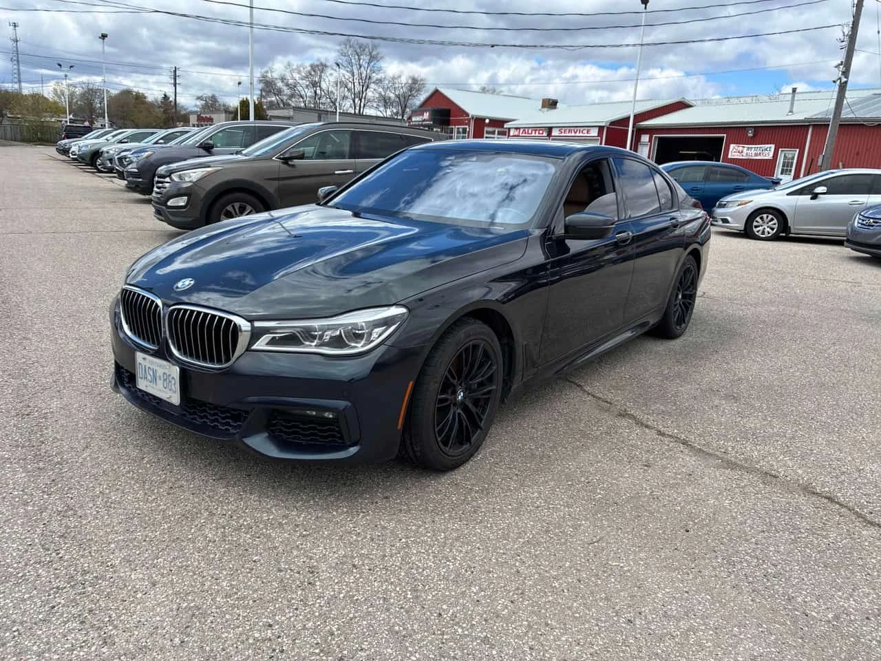 BMW 750 xDrive /360/DISTRONIC/Harman Kardon 