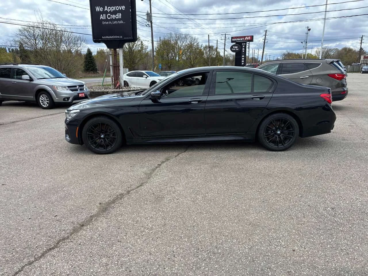 BMW 750 xDrive /360/DISTRONIC/Harman Kardon , снимка 2 - Автомобили и джипове - 54379118