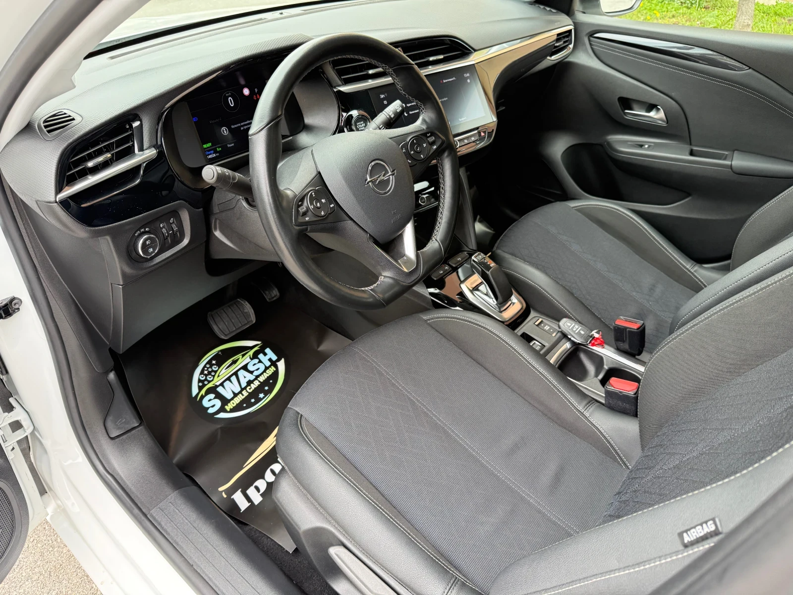 Opel Corsa 50KW* 98%Батерия* М.Точка* DISTR* КАМЕРА* ПОДГР* , снимка 9 - Автомобили и джипове - 54462582