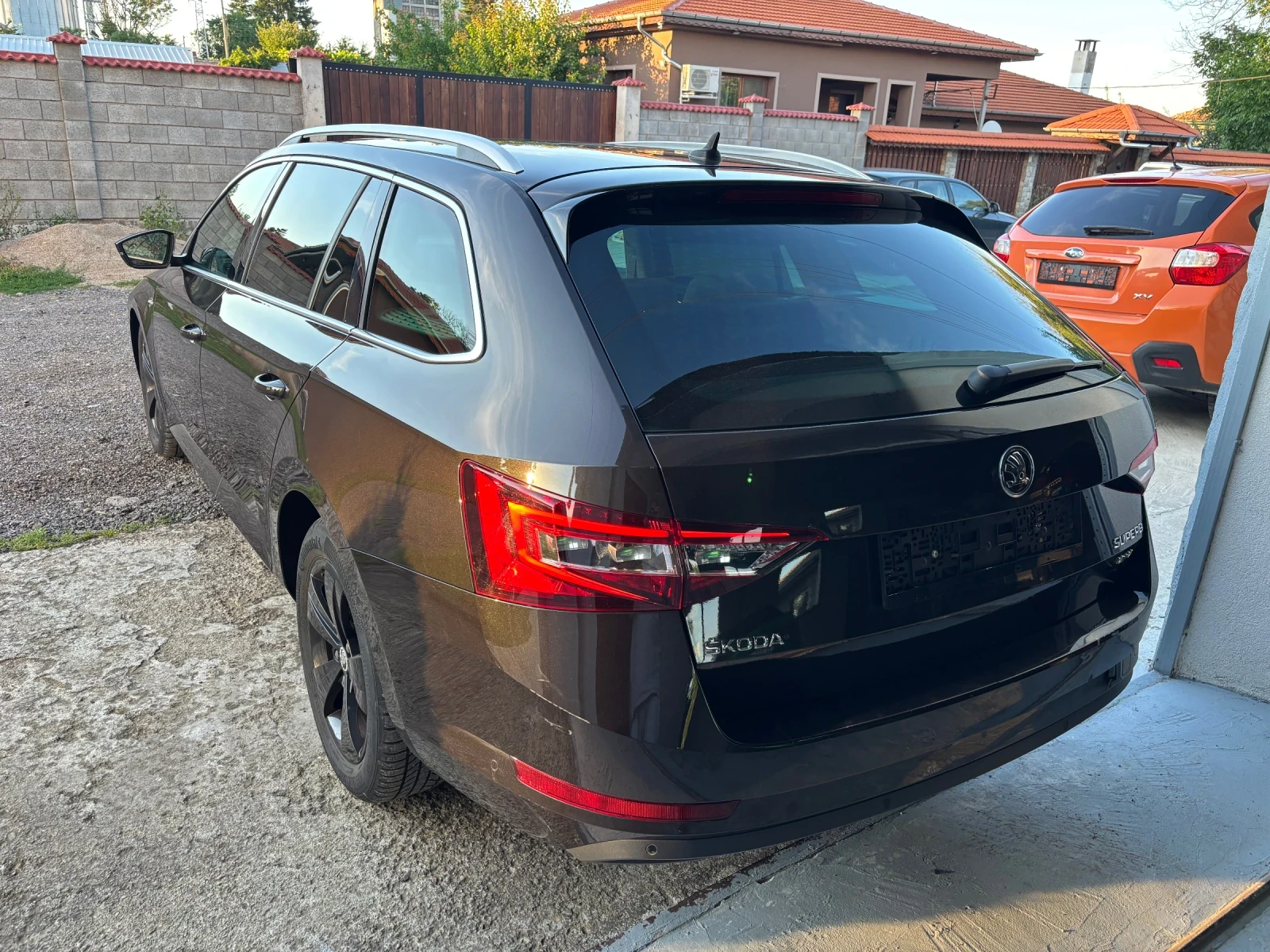 Skoda Superb 2.0TDI 4x4 DSG LAURIN&KLEMENT, снимка 3 - Автомобили и джипове - 54896704