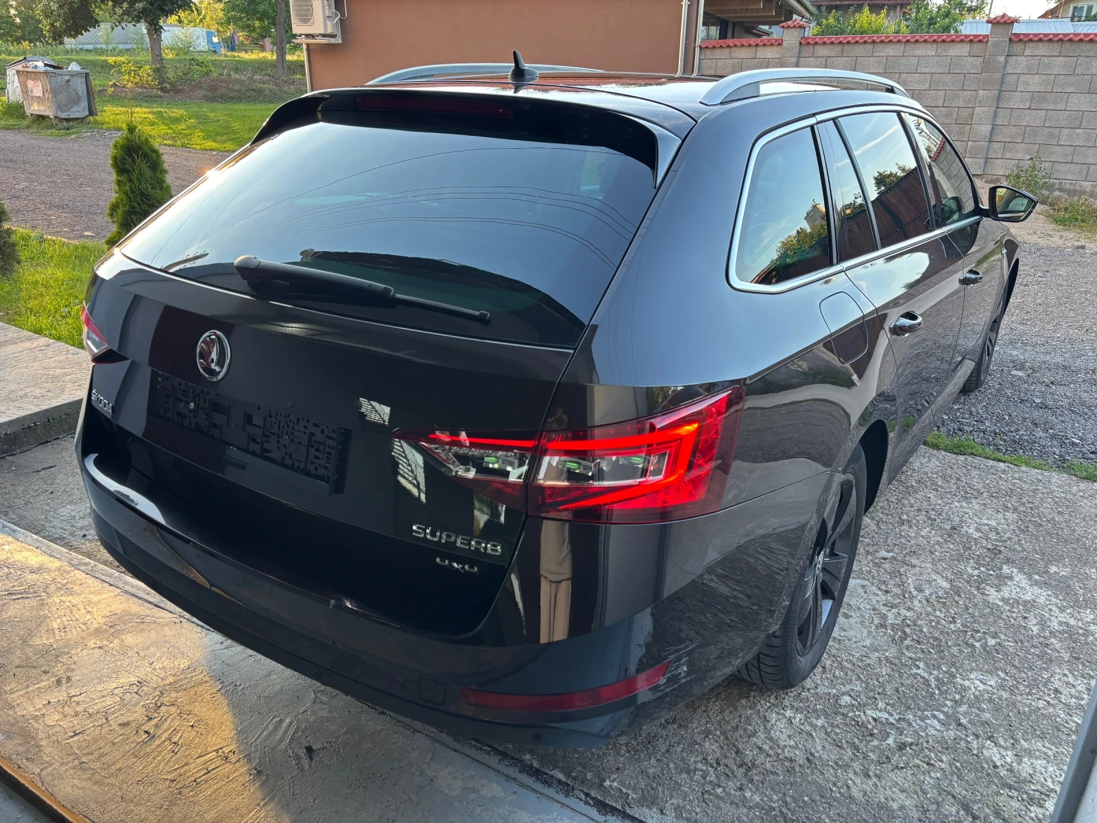 Skoda Superb 2.0TDI 4x4 DSG LAURIN&KLEMENT, снимка 4 - Автомобили и джипове - 54896704