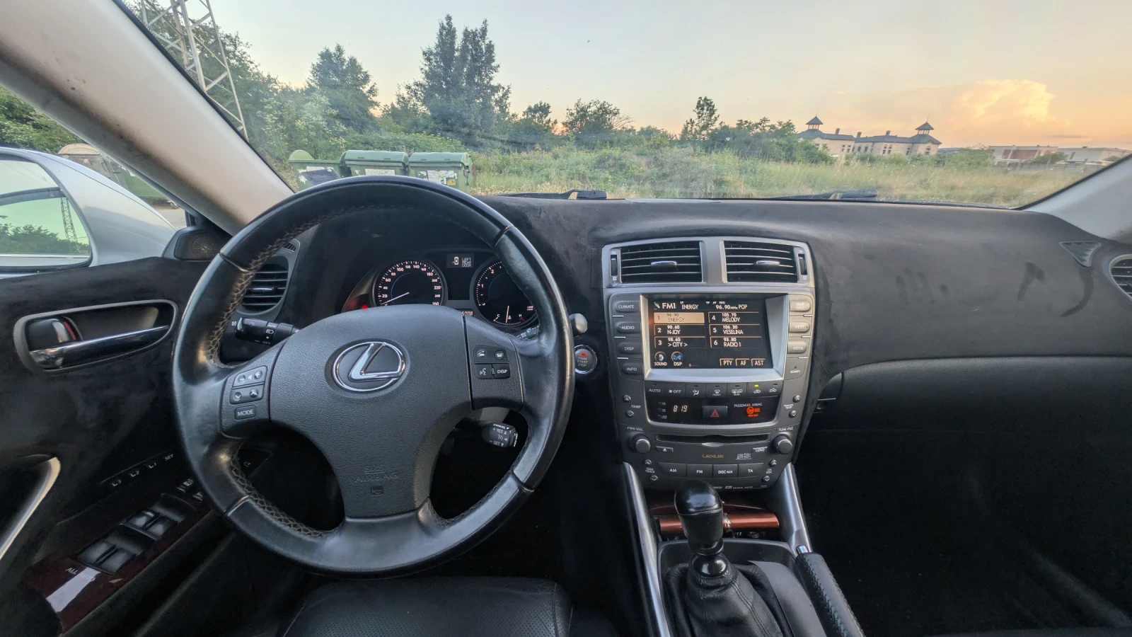 Lexus IS 220d, снимка 5 - Автомобили и джипове - 54955679