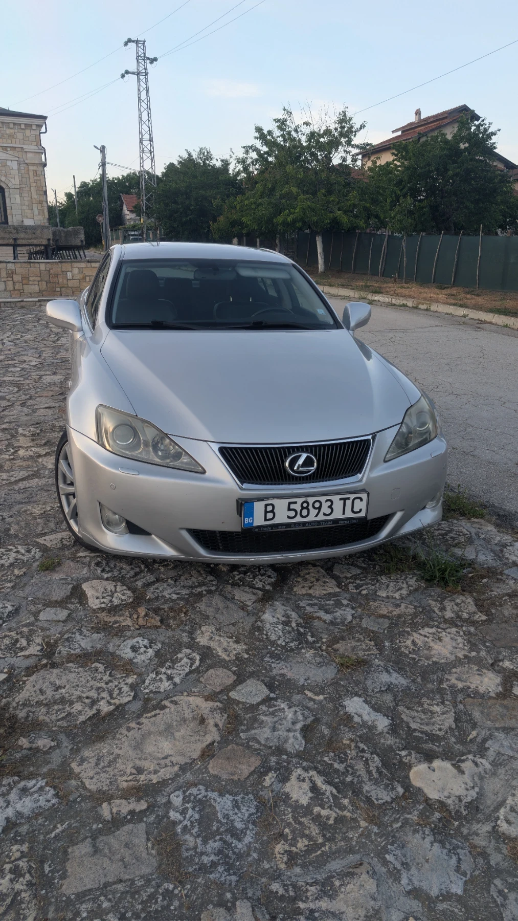 Lexus IS 220d, снимка 2 - Автомобили и джипове - 54955679