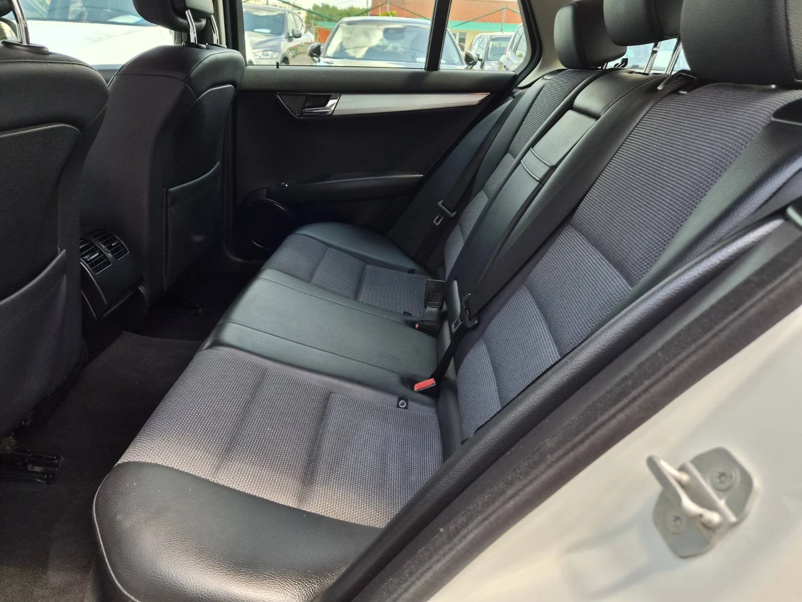 Mercedes-Benz C 200 KOMPRESSOR-GPL-184кс, снимка 13 - Автомобили и джипове - 55104247