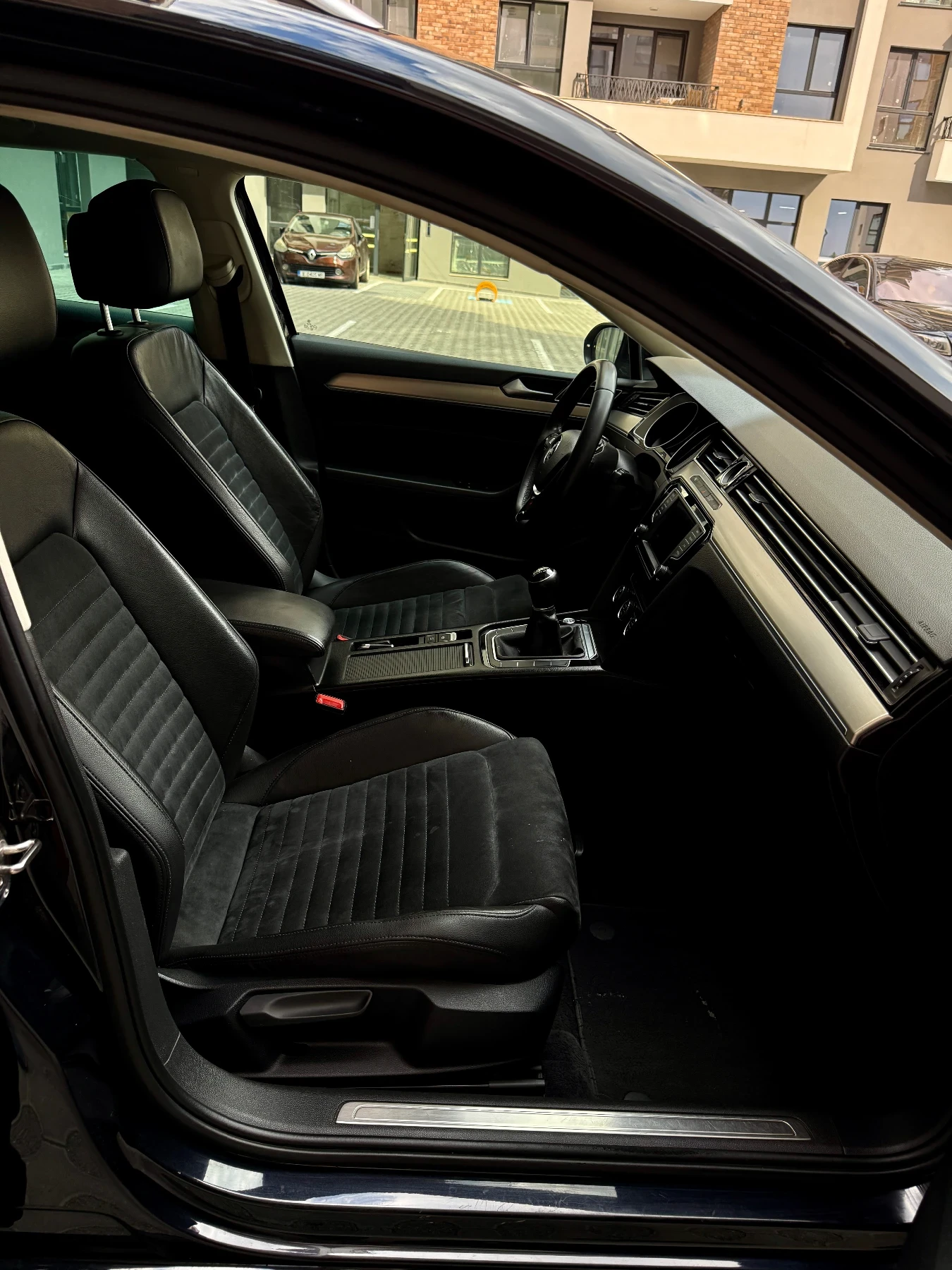 VW Passat 2.0 150 к.с Highline , снимка 8 - Автомобили и джипове - 55148578