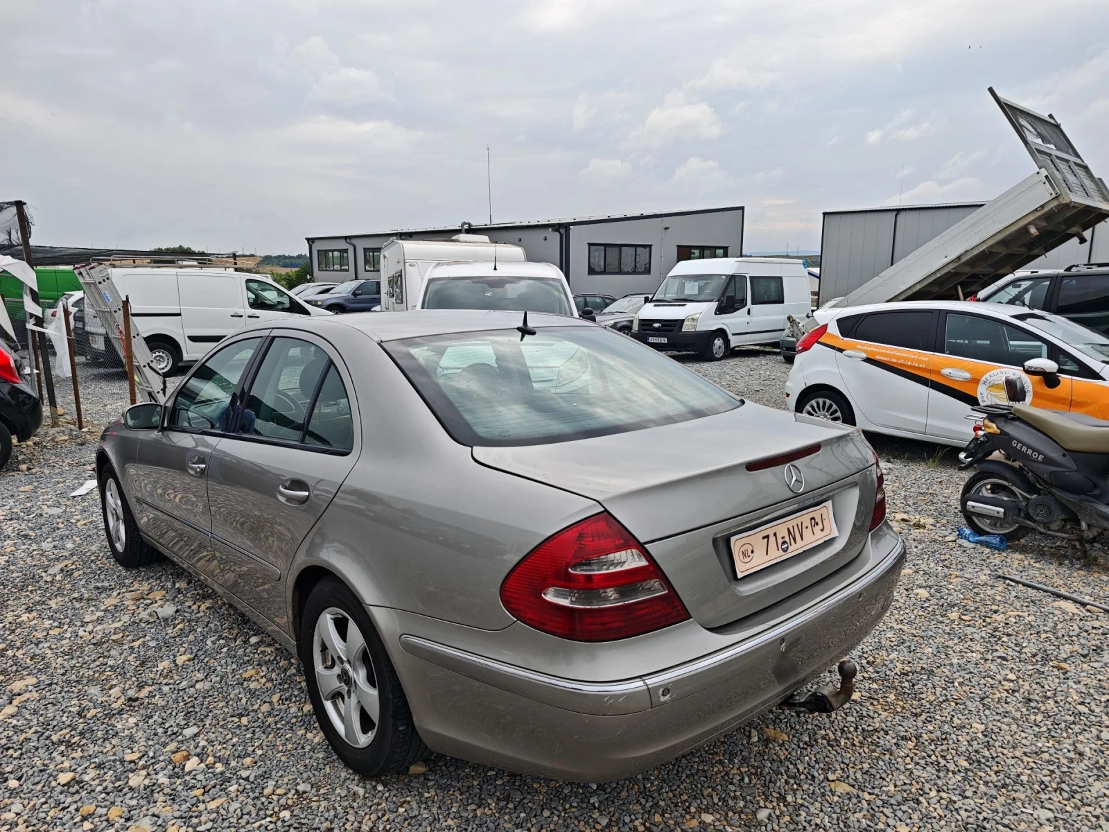 Mercedes-Benz E 270, снимка 7 - Автомобили и джипове - 55151833