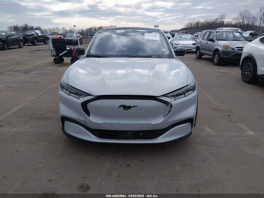 Ford Mustang Mach-E Premium, снимка 12 - Автомобили и джипове - 55288841
