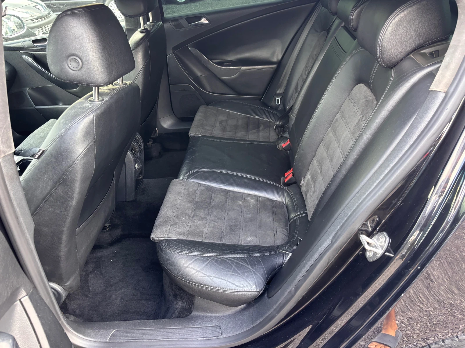 VW Passat 2.0TDI   Автоматик, снимка 11 - Автомобили и джипове - 56267244