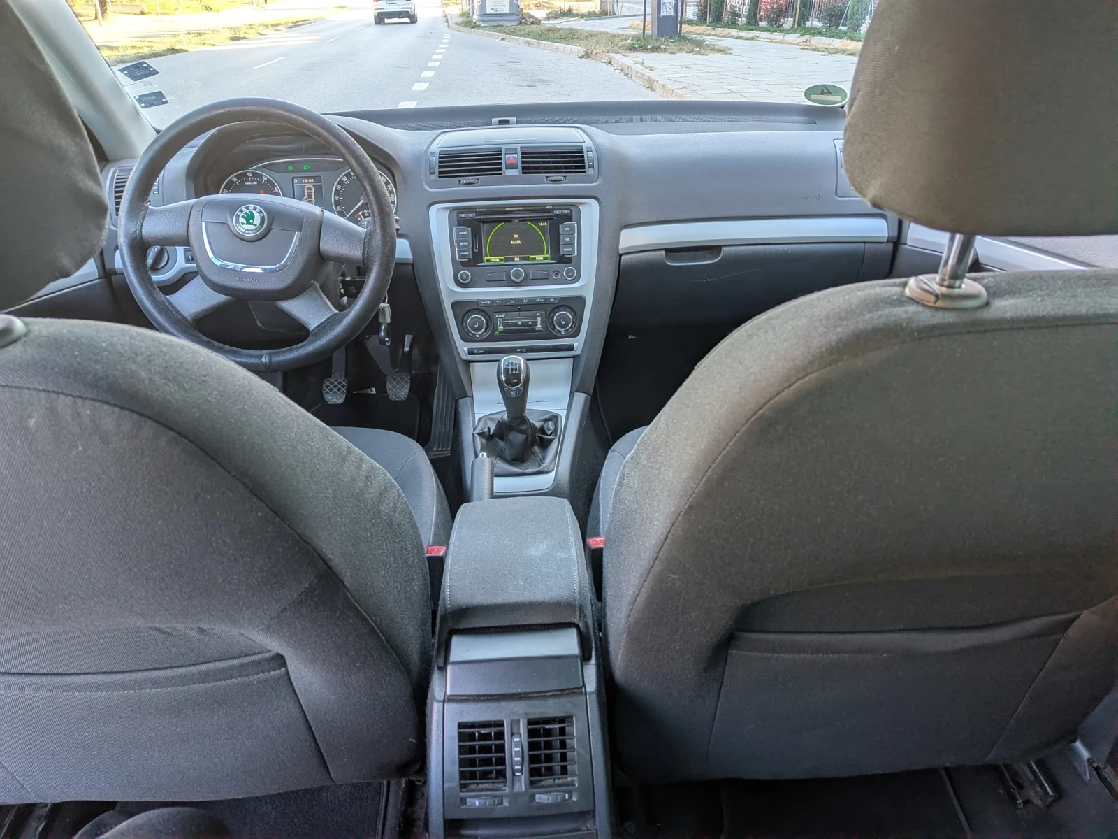 Skoda Octavia 1.8ТСИ 160к.с предно, снимка 11 - Автомобили и джипове - 56355612