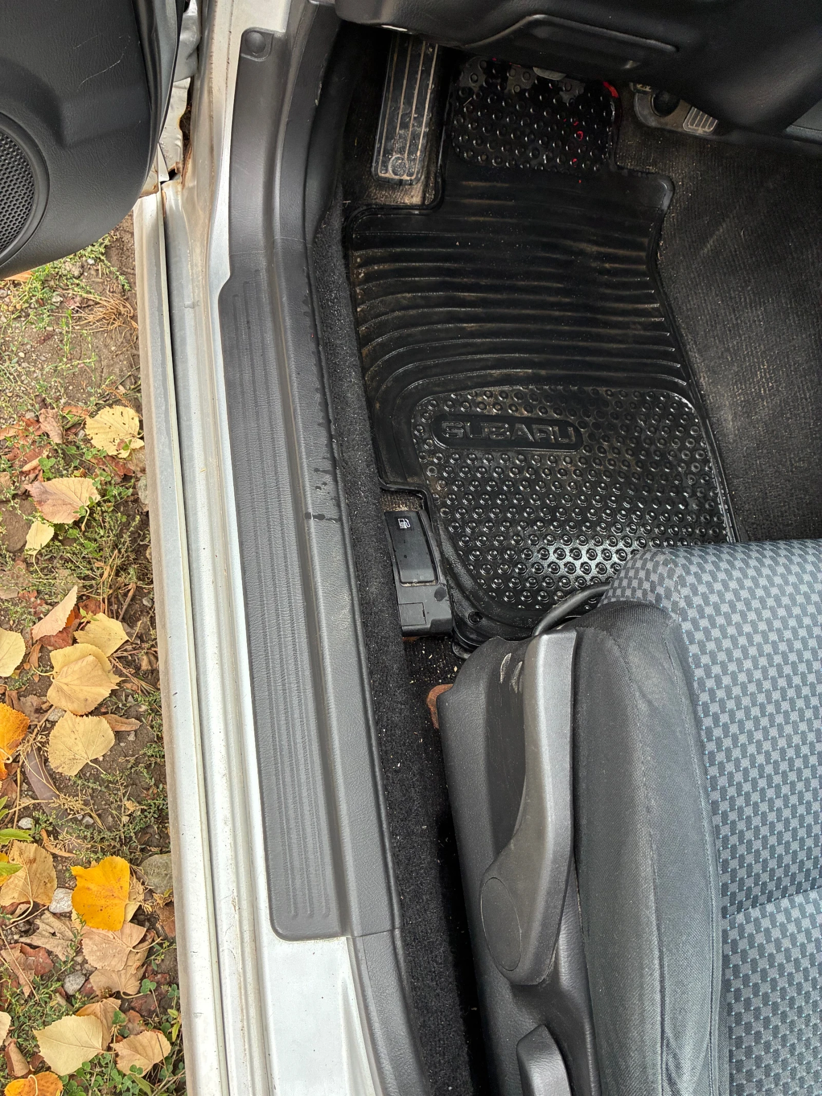 Subaru Impreza 1.5, снимка 16 - Автомобили и джипове - 56544361