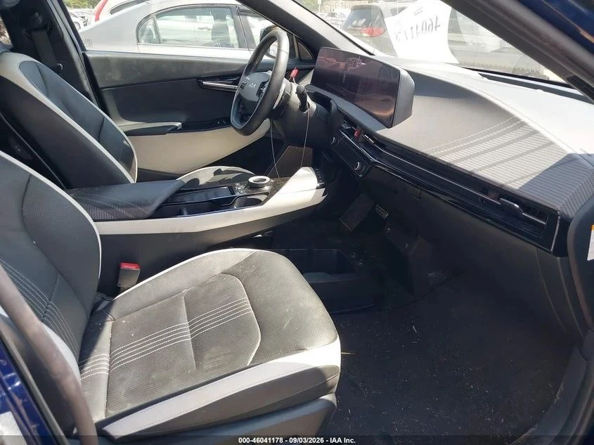 Kia EV6, снимка 12 - Автомобили и джипове - 56700338