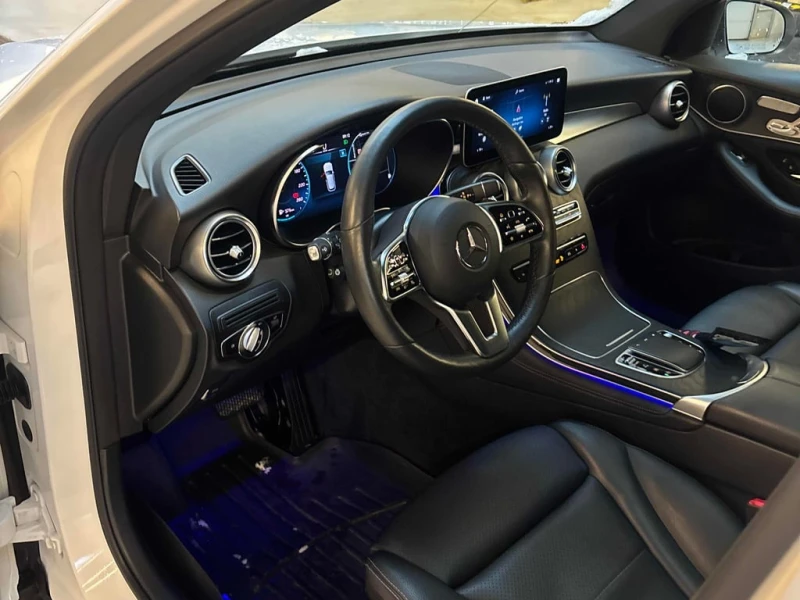 Mercedes-Benz GLC 300 * CARFAX * БЕЗ ПЪРВОНАЧАЛНА ВНОСКА, снимка 5 - Автомобили и джипове - 52681254