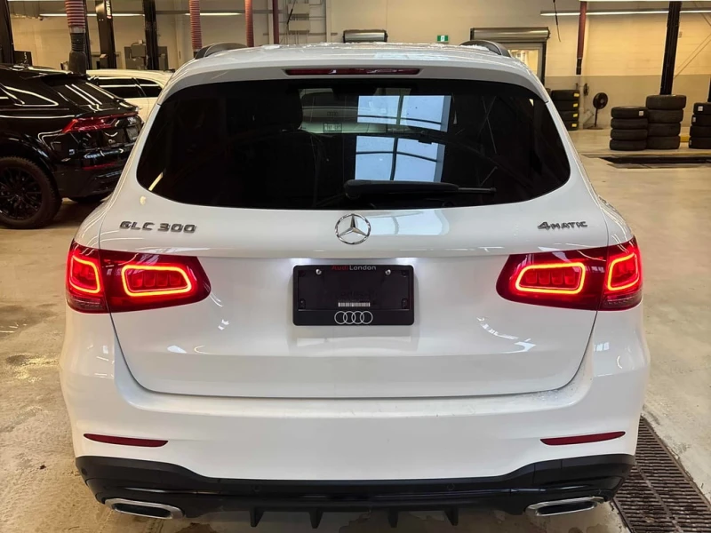 Mercedes-Benz GLC 300 * CARFAX * БЕЗ ПЪРВОНАЧАЛНА ВНОСКА, снимка 4 - Автомобили и джипове - 52681254