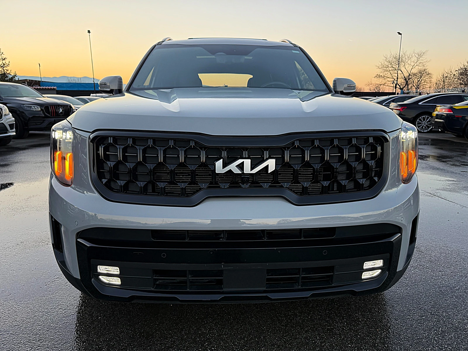 Kia Telluride 3.8i-4x4-мод2025г-PANORAMA-360KAMERI-DISTRONIK-FUL, снимка 1