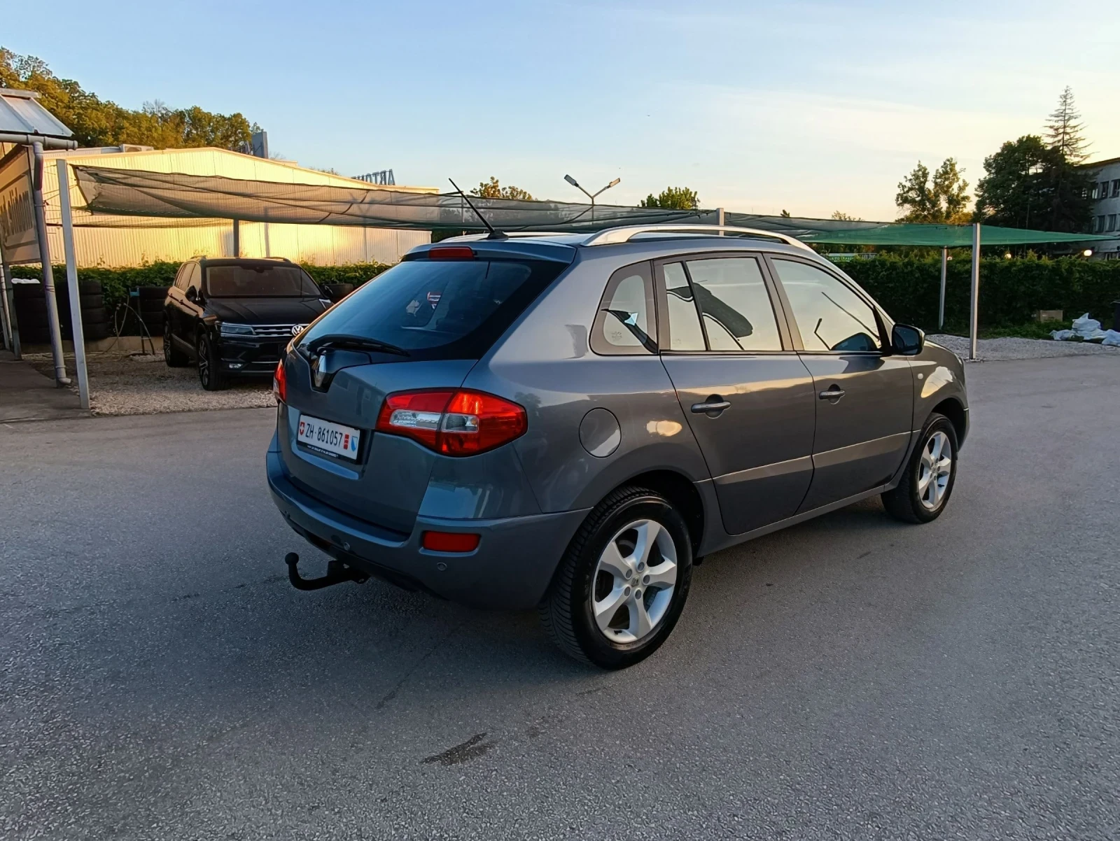 Renault Koleos 2.5i-171кс-ШВЕЙЦАРИЯ-РЪЧКА-6ск-4Х4 - изображение 3