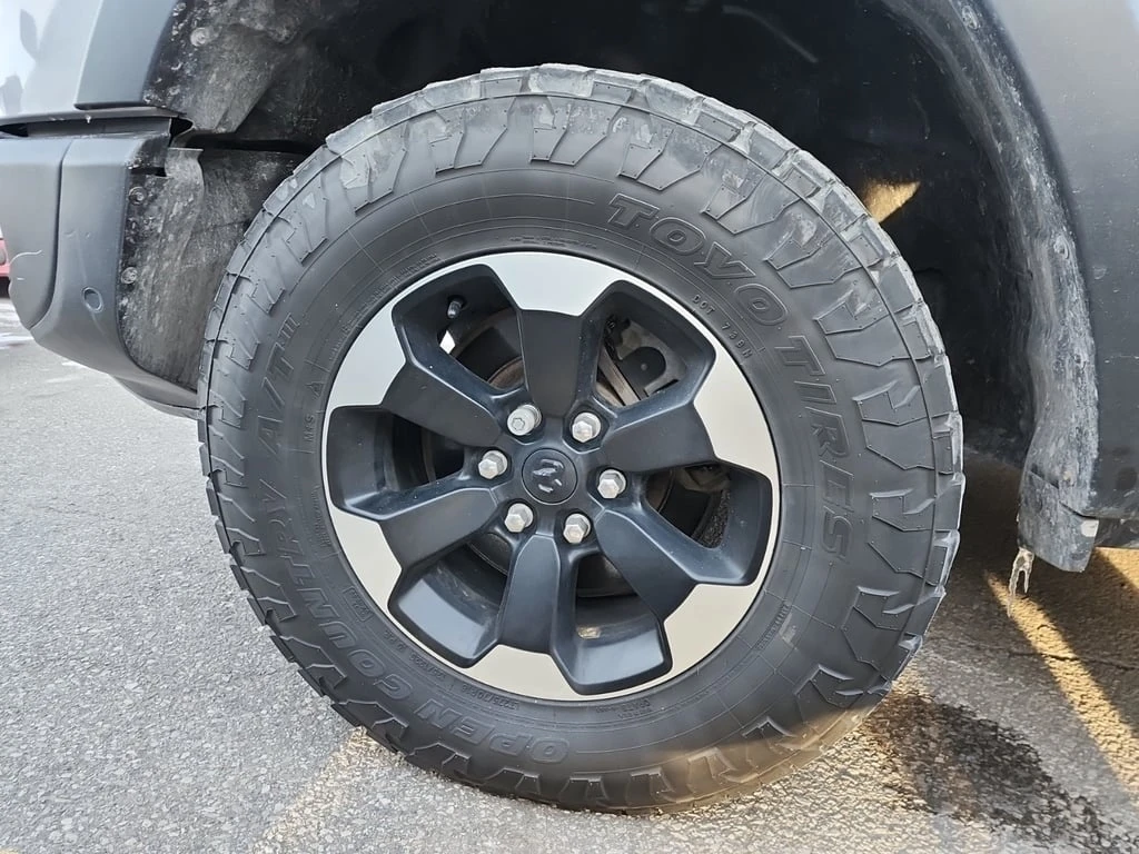 Dodge RAM 1500 * REBEL CREW CAB SHORT BED * CARFAX * БЕЗ ПЪРВОНАЧ - изображение 6