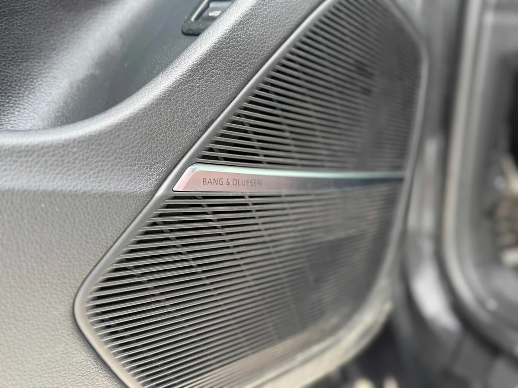 Audi SQ8 * 4.0 TFSI quattro * CARFAX * ���� �� �� | Mobile.bg � ����������� 12