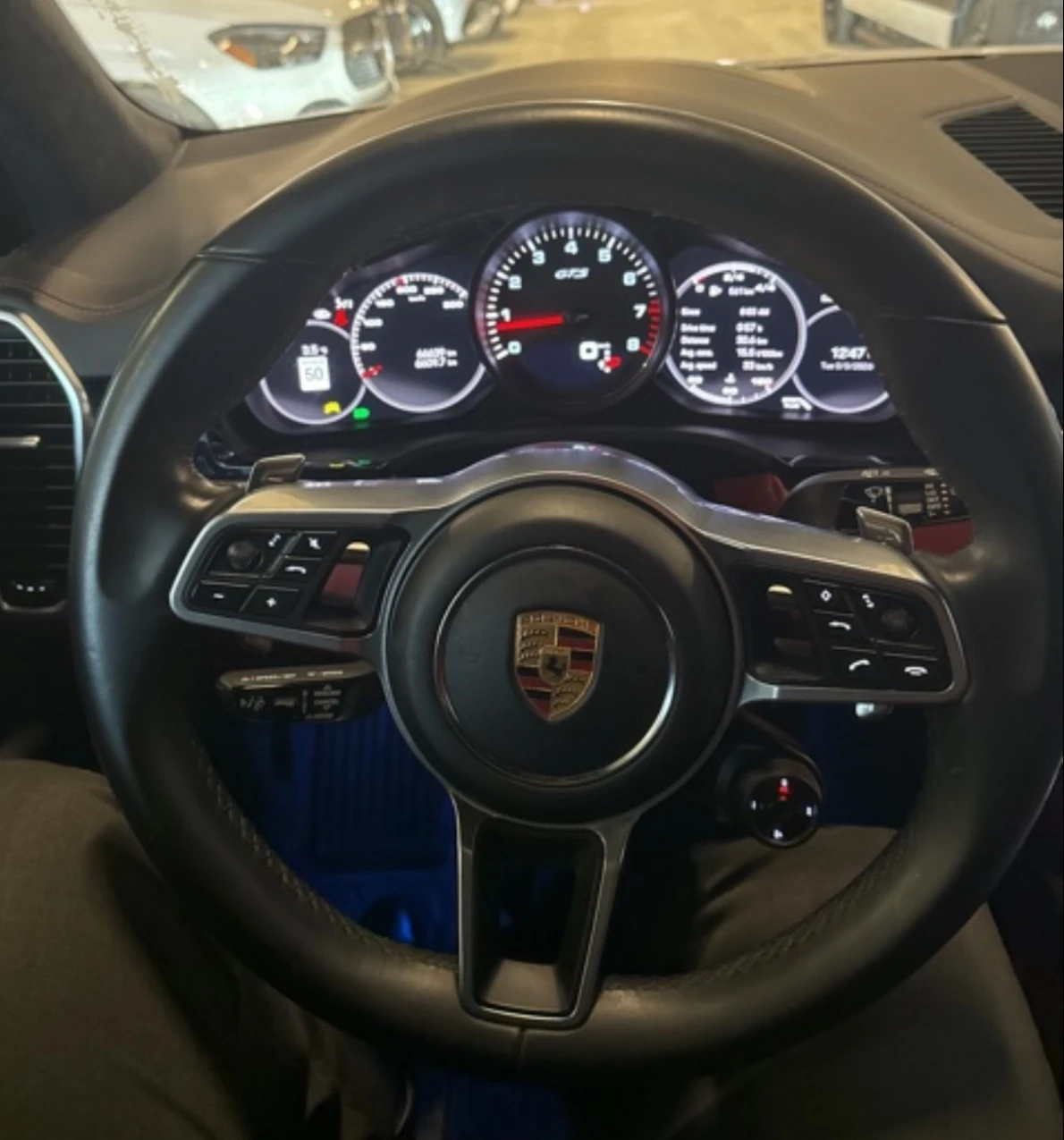 Porsche Cayenne GTS| HUD| SPORT-CHRONO| 18-WAY| ЧЕРВЕН САЛОН - изображение 7