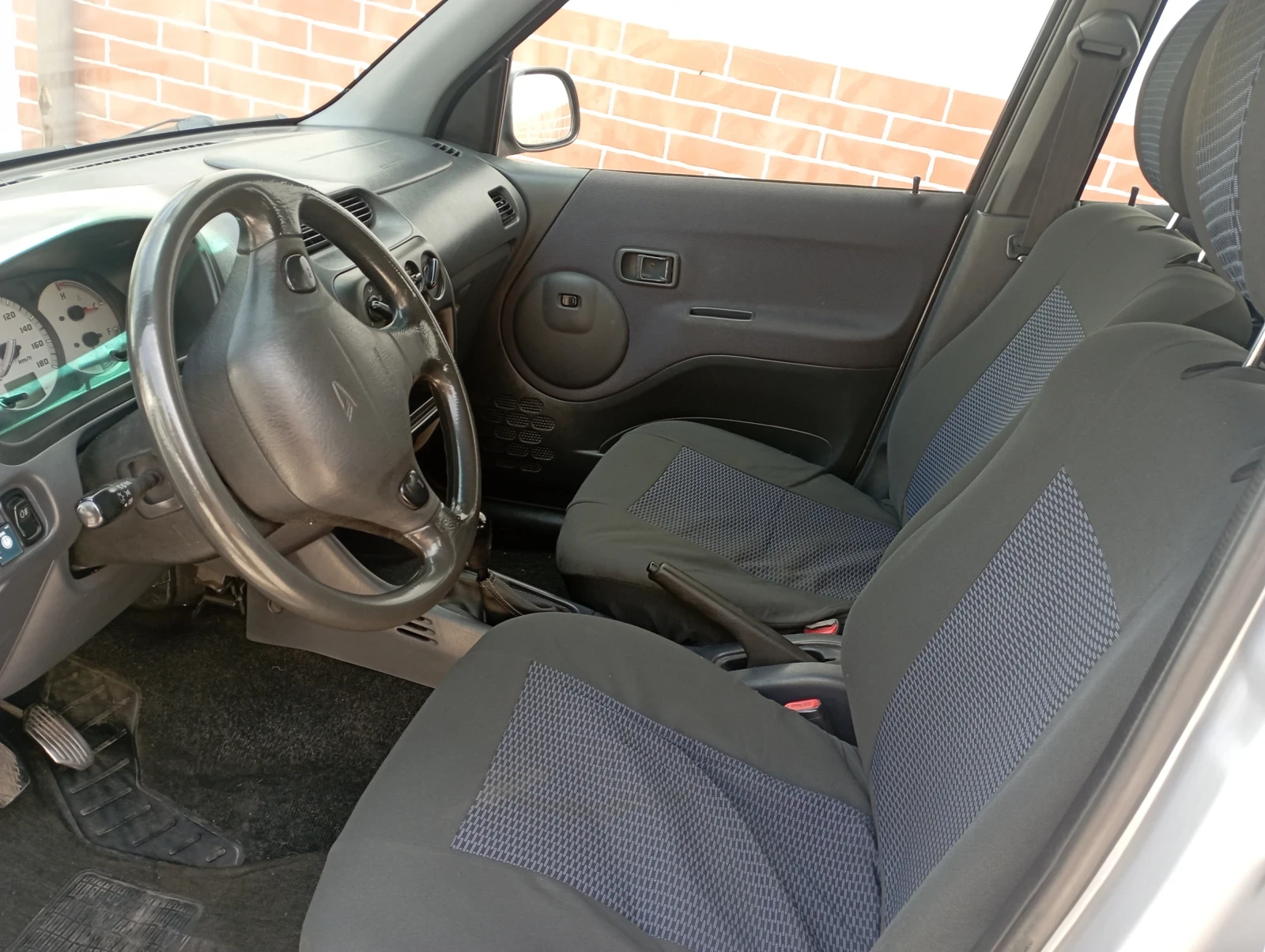 Daihatsu Terios, снимка 9 - Автомобили и джипове - 54930031