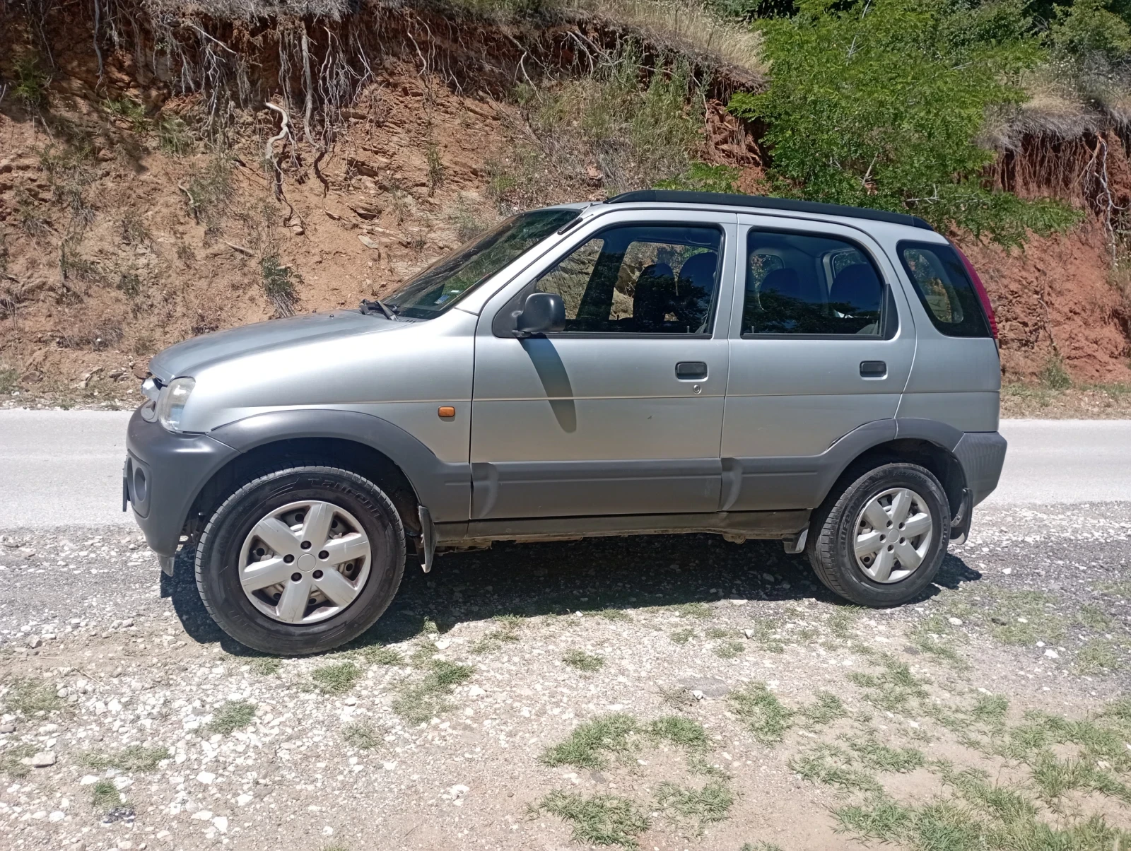 Daihatsu Terios, снимка 2 - Автомобили и джипове - 54930031