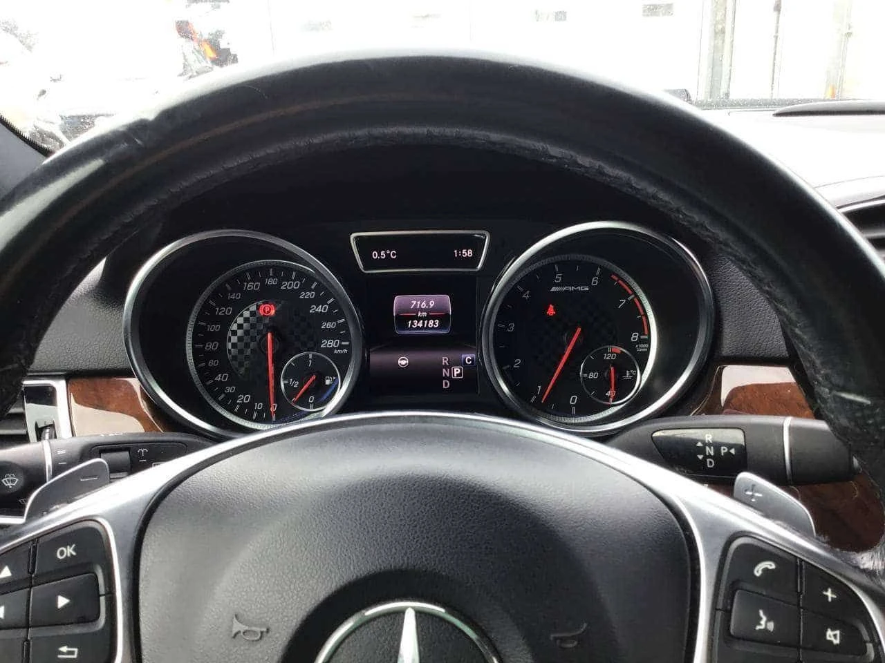 Mercedes-Benz GLE 43 AMG * Фиксирана цена до БГ * Без инциденти * CARFAX * , снимка 10 - Автомобили и джипове - 54937803