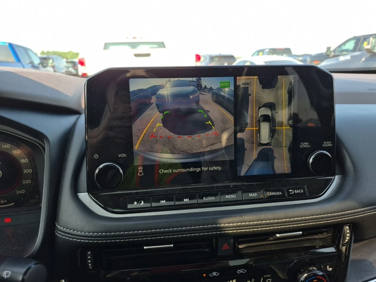 Nissan Rogue PLATINUM* 360* Pano* HUD* Подгрев* , снимка 10 - Автомобили и джипове - 55562930