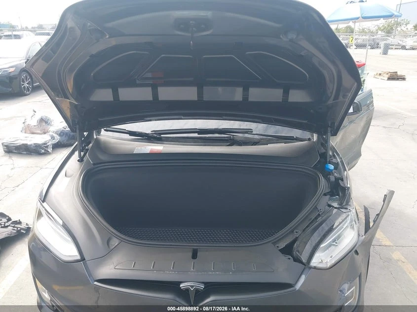 Tesla Model X 75D AWD, снимка 10 - Автомобили и джипове - 55893480
