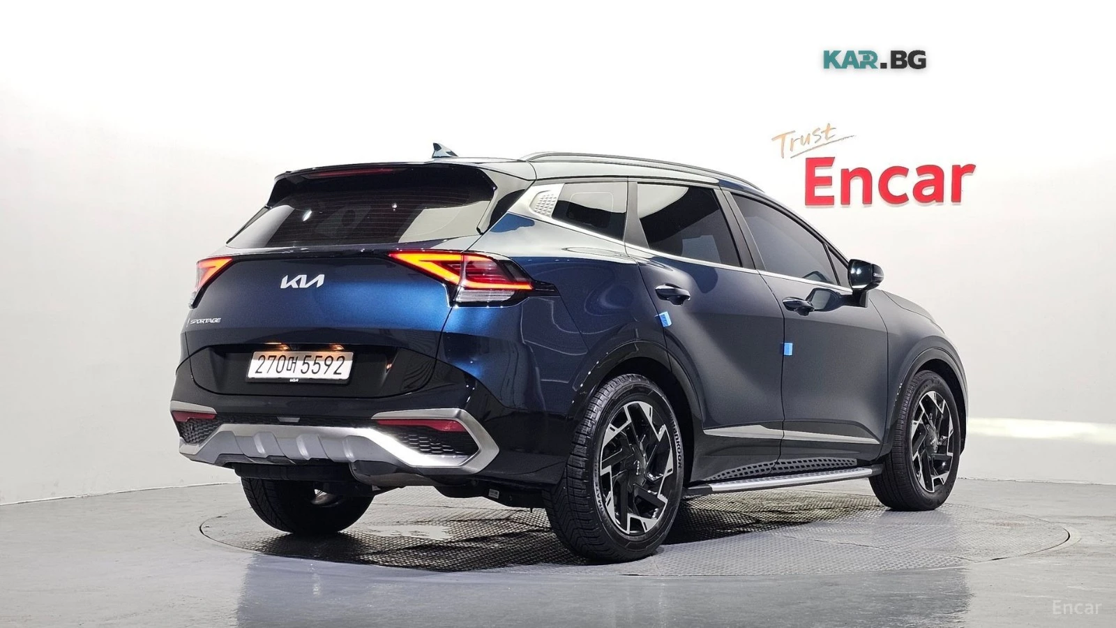 Kia Sportage 2.0D Noblesse 4x4* DISTRONIC* ПОДГРЕВ* ОБДУХВАНЕ* , снимка 3 - Автомобили и джипове - 56105592