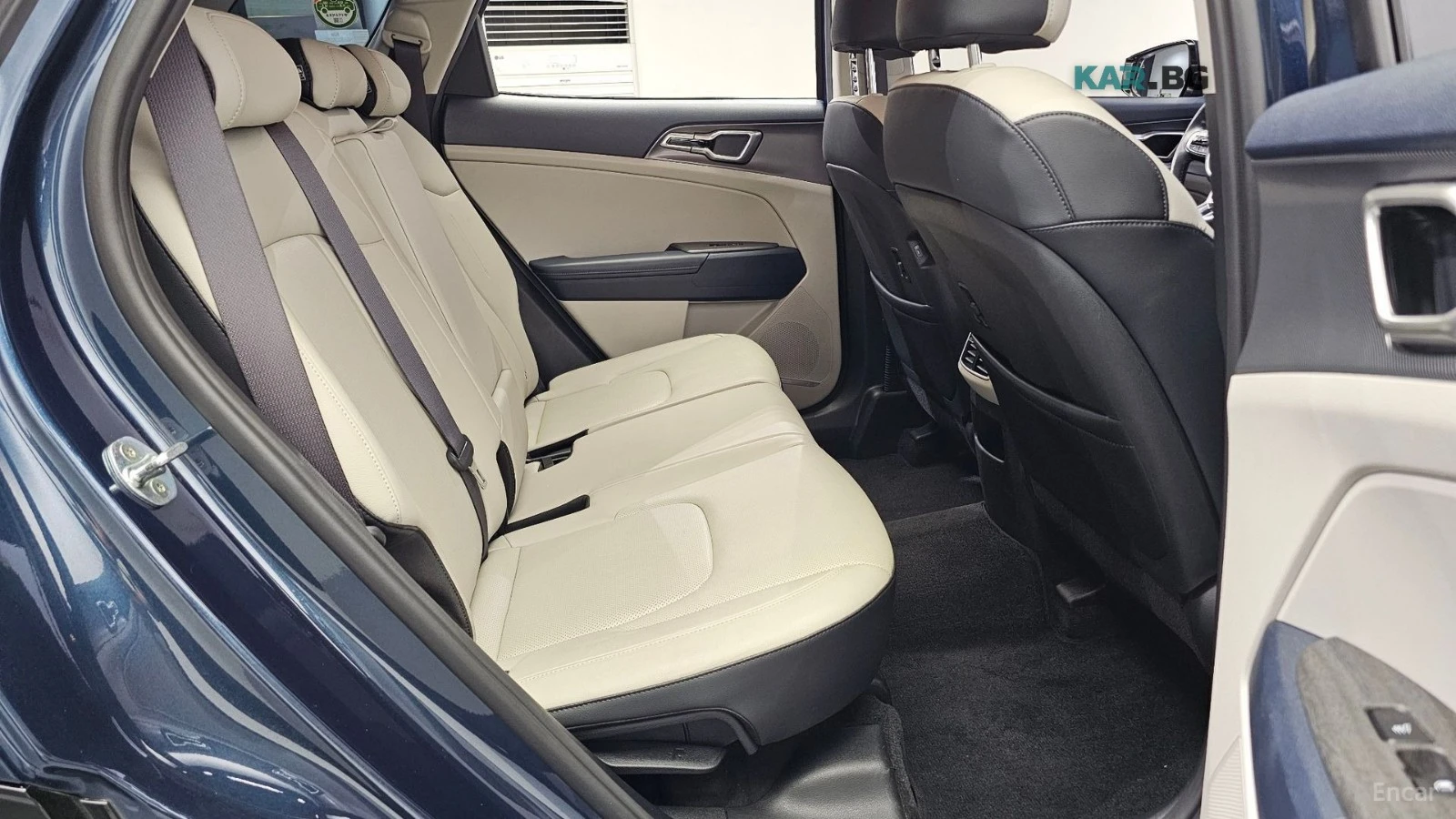 Kia Sportage 2.0D Noblesse 4x4* DISTRONIC* ПОДГРЕВ* ОБДУХВАНЕ* , снимка 13 - Автомобили и джипове - 56105592