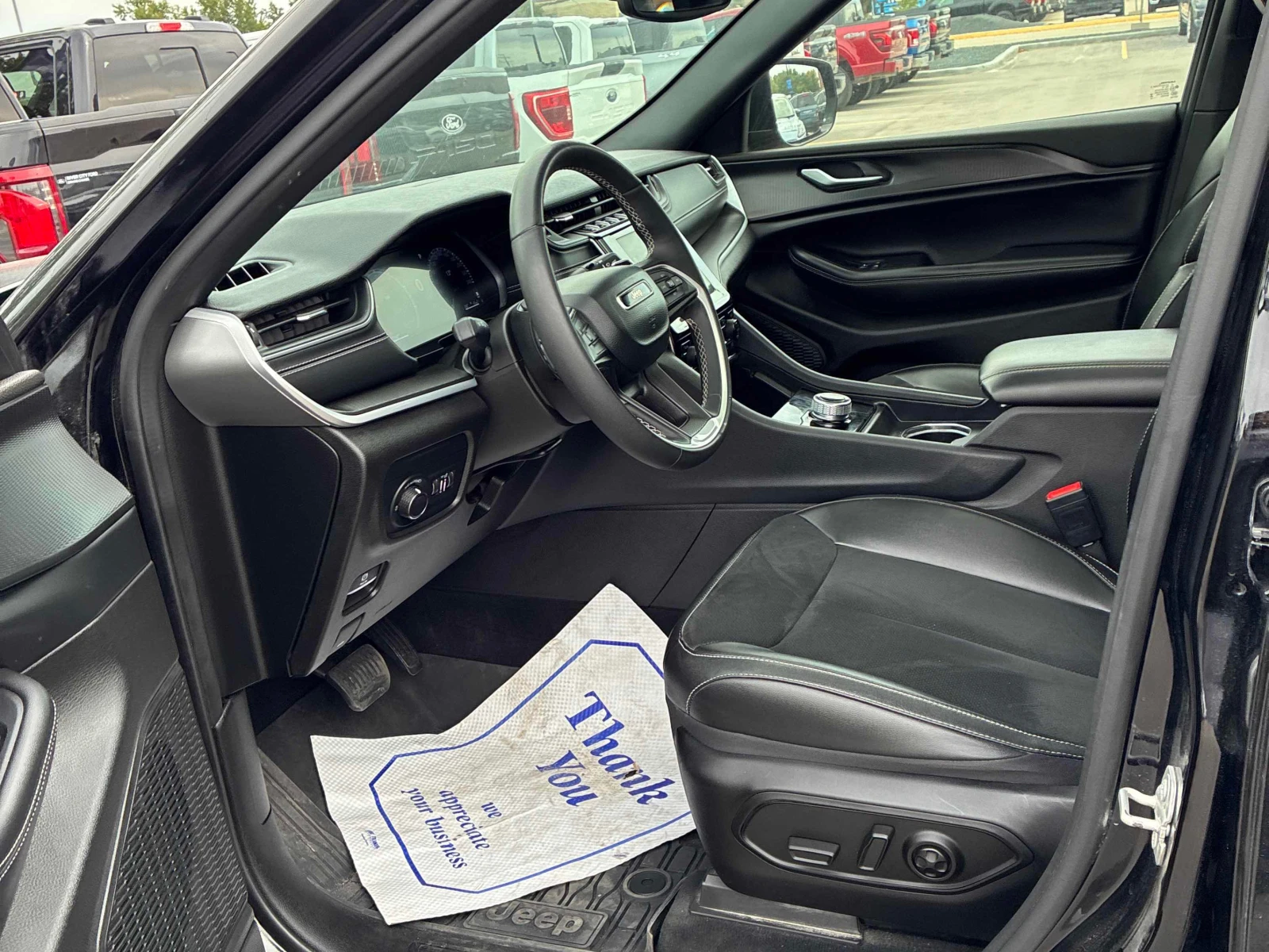 Jeep Grand cherokee * Altitude * CARFAX* ОТ ПРЕДСТАВИТЕЛСТВО* , снимка 5 - Автомобили и джипове - 56112704