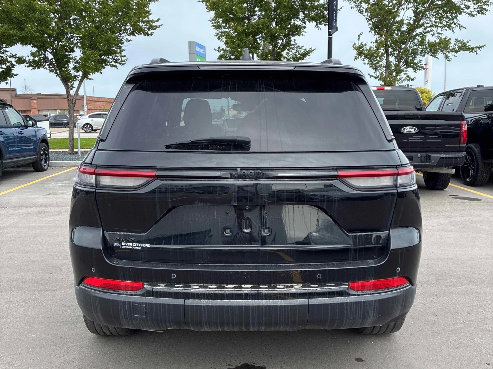 Jeep Grand cherokee * Altitude * CARFAX* ОТ ПРЕДСТАВИТЕЛСТВО* , снимка 4 - Автомобили и джипове - 56112704