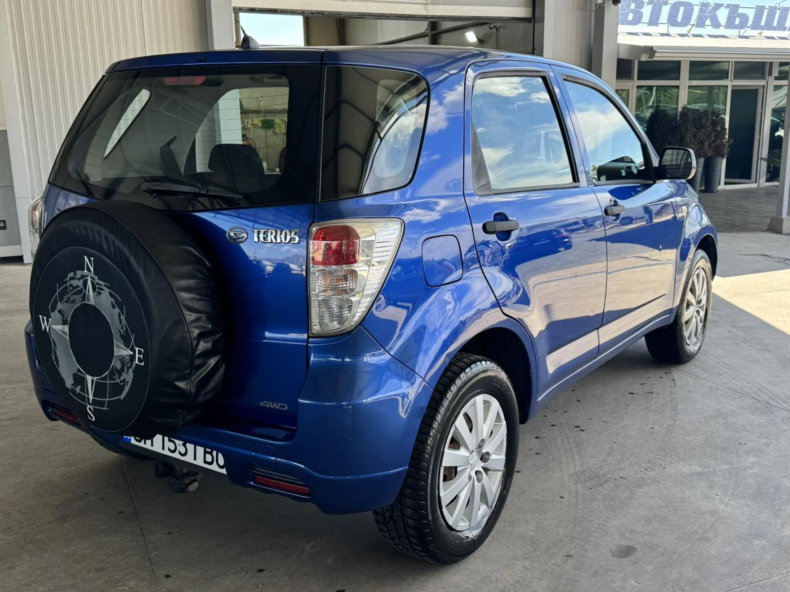 Daihatsu Terios 1.5* 105ps* 4x4* GAS* КЛИМАТИК, снимка 5 - Автомобили и джипове - 56252688