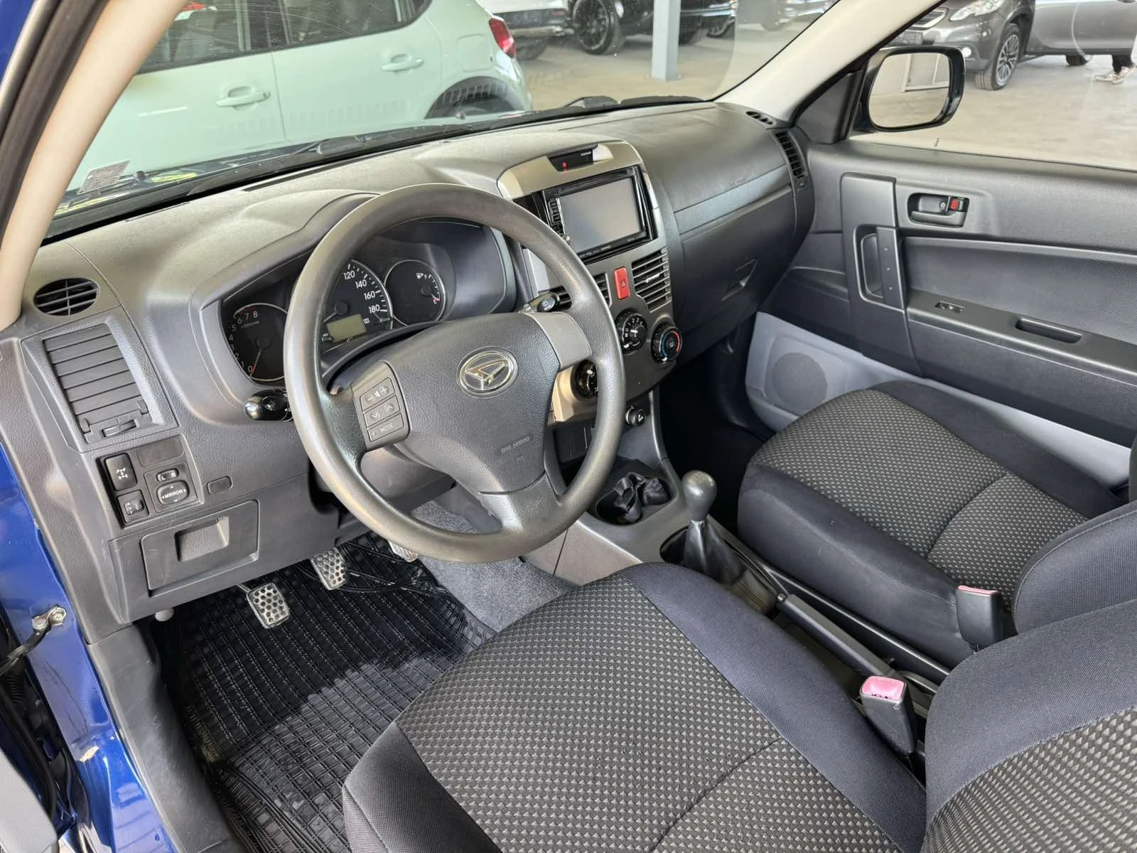 Daihatsu Terios 1.5* 105ps* 4x4* GAS* КЛИМАТИК, снимка 9 - Автомобили и джипове - 56252688