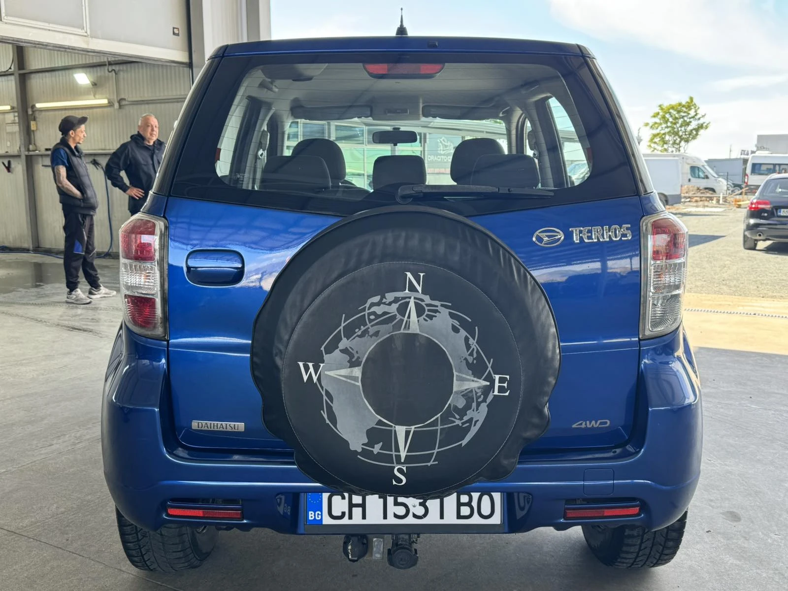 Daihatsu Terios 1.5* 105ps* 4x4* GAS* КЛИМАТИК, снимка 4 - Автомобили и джипове - 56252688