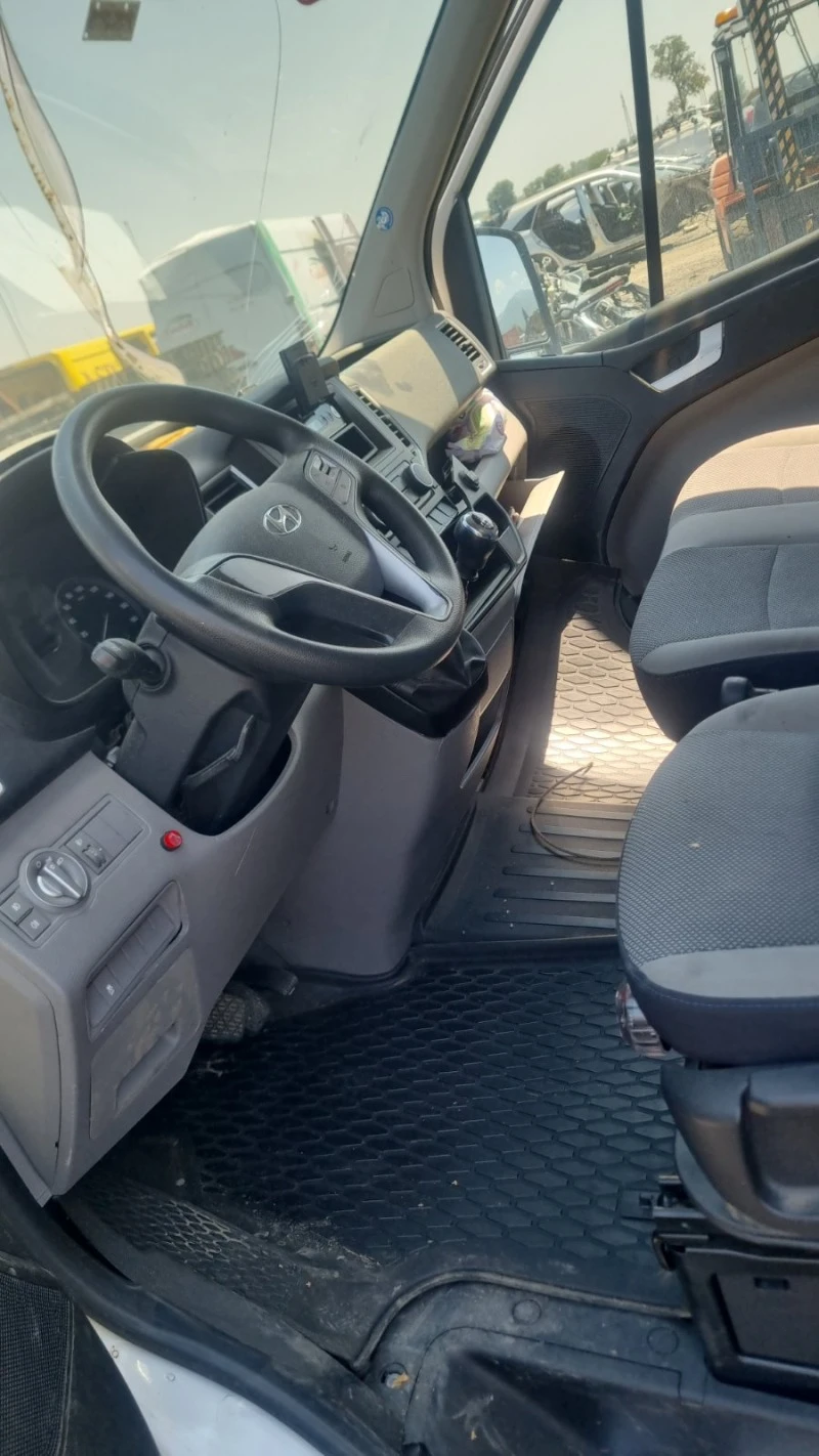 Hyundai H350 2.5 CRDi, снимка 10 - Бусове и автобуси - 46574894