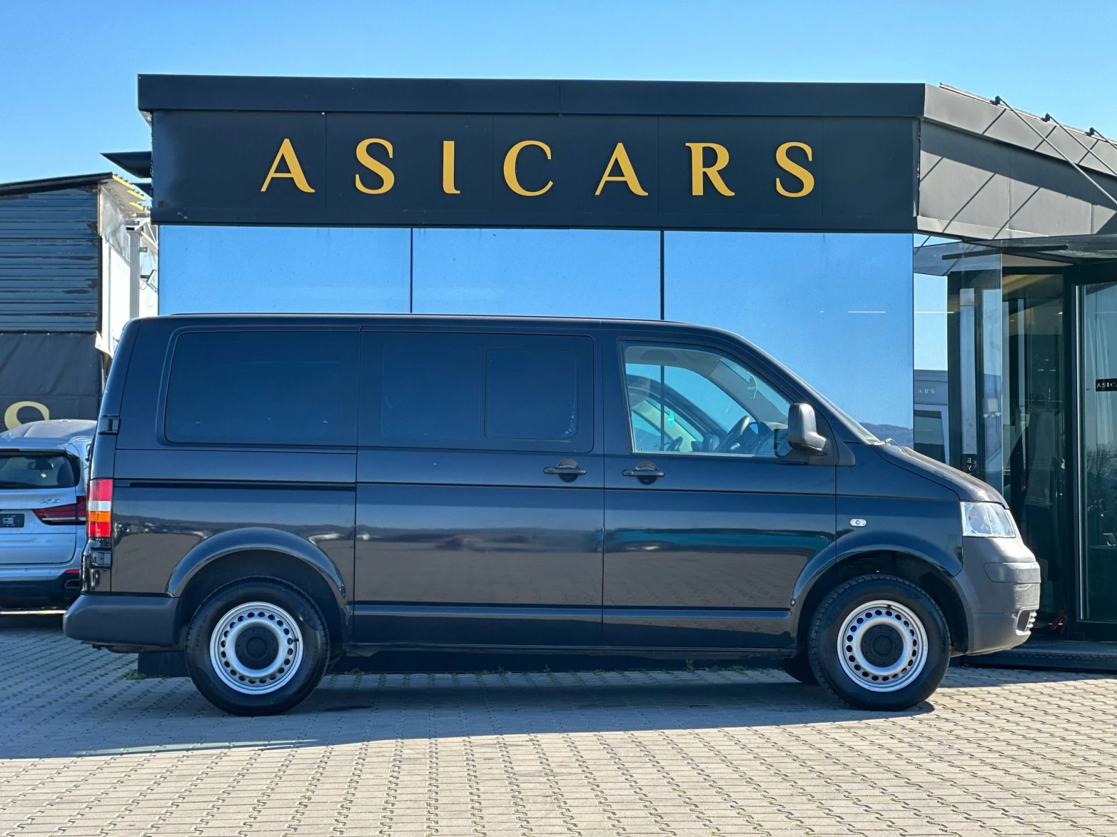 VW Transporter /2.5 TDI / 174 HP / AUTOMAT / 4+ 1 / - изображение 6