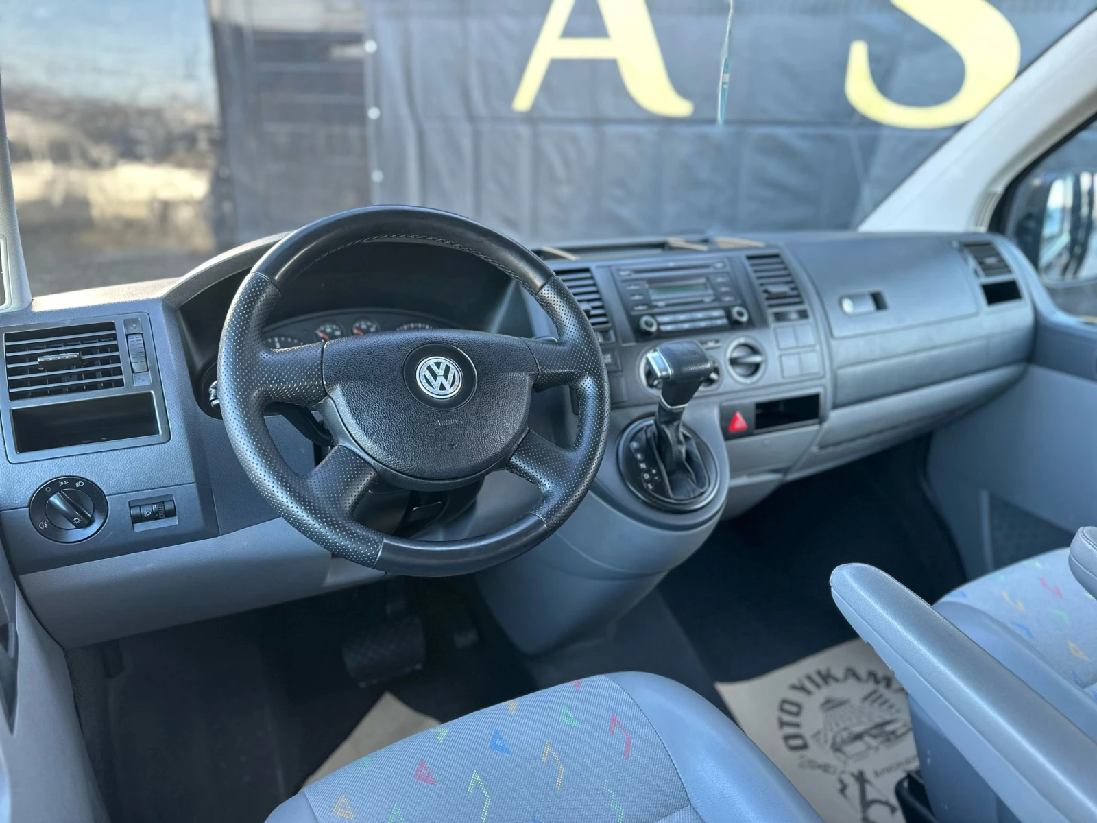 VW Transporter /2.5 TDI / 174 HP / AUTOMAT / 4+ 1 / - изображение 9