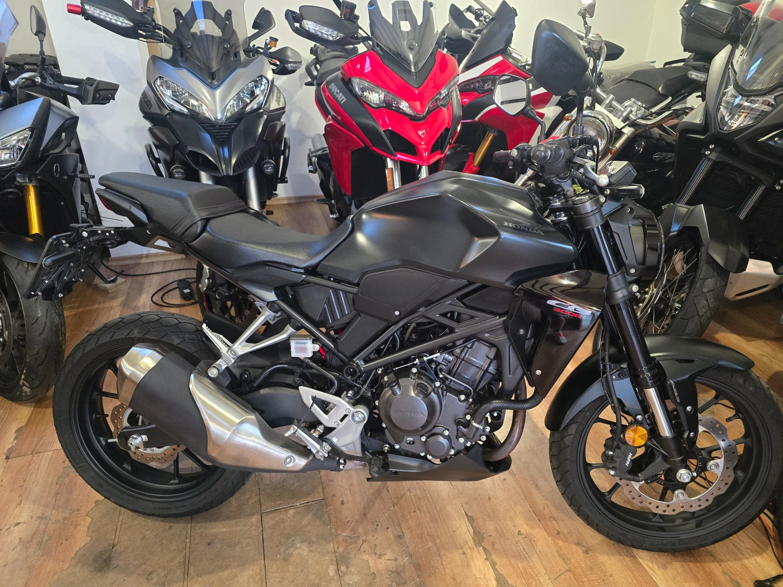Honda Cb 300r A2, снимка 6 - Мотоциклети и мототехника - 55545651