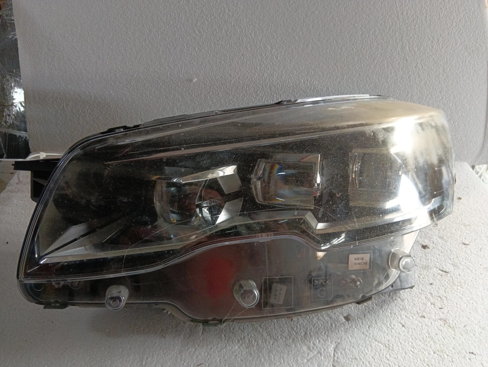 фар ляв LED 9807241780 без модул Peugeot 508